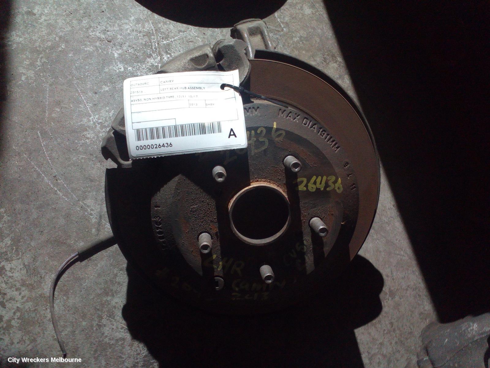 TOYOTA CAMRY LEFT REAR HUB ASSEMBLY, ASV50, NON HYBRID TYPE, 12/2011 - 10/2017