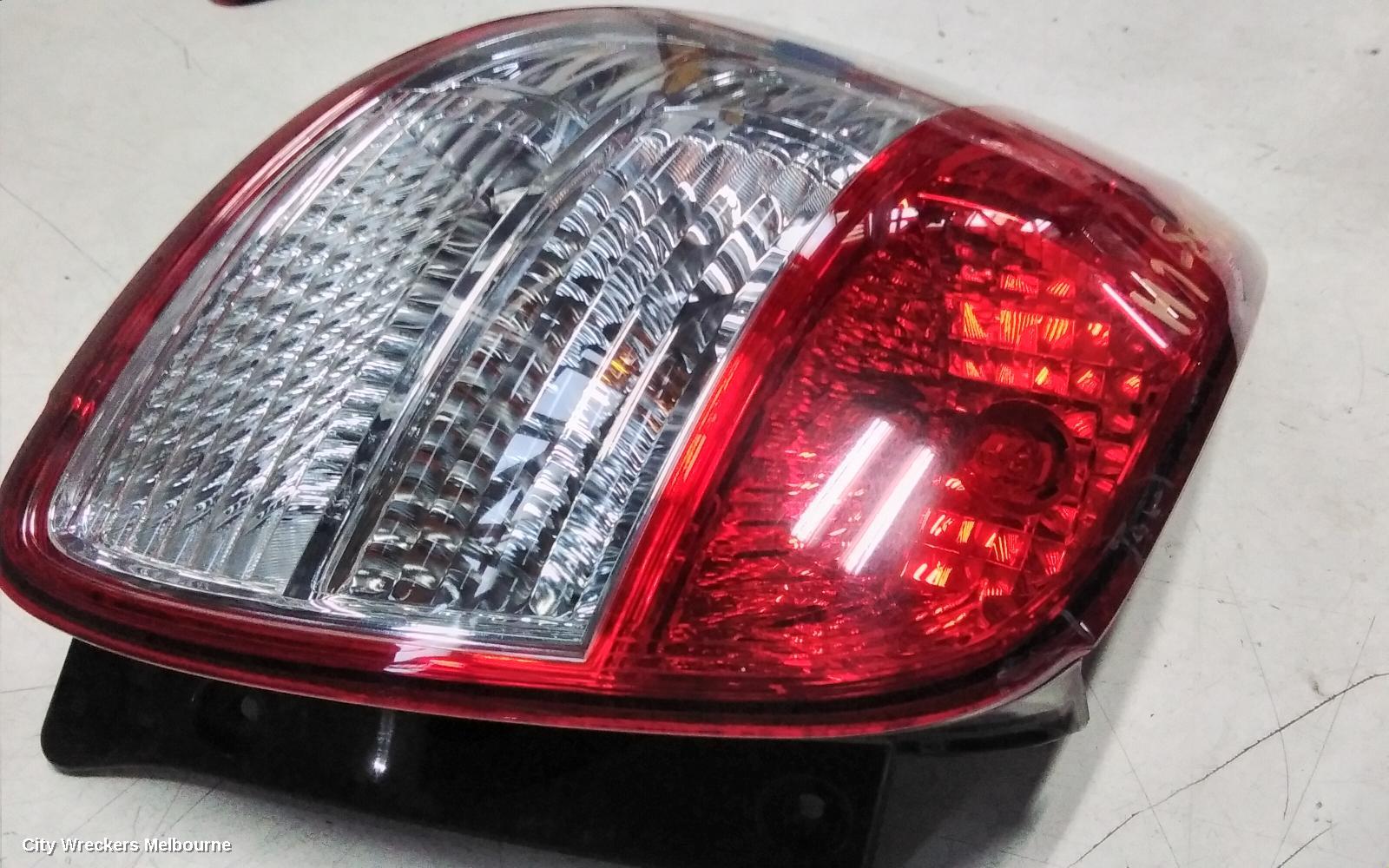 SUZUKI SX4 LEFT TAILLIGHT, HATCH, 02/2007 - 01/2014