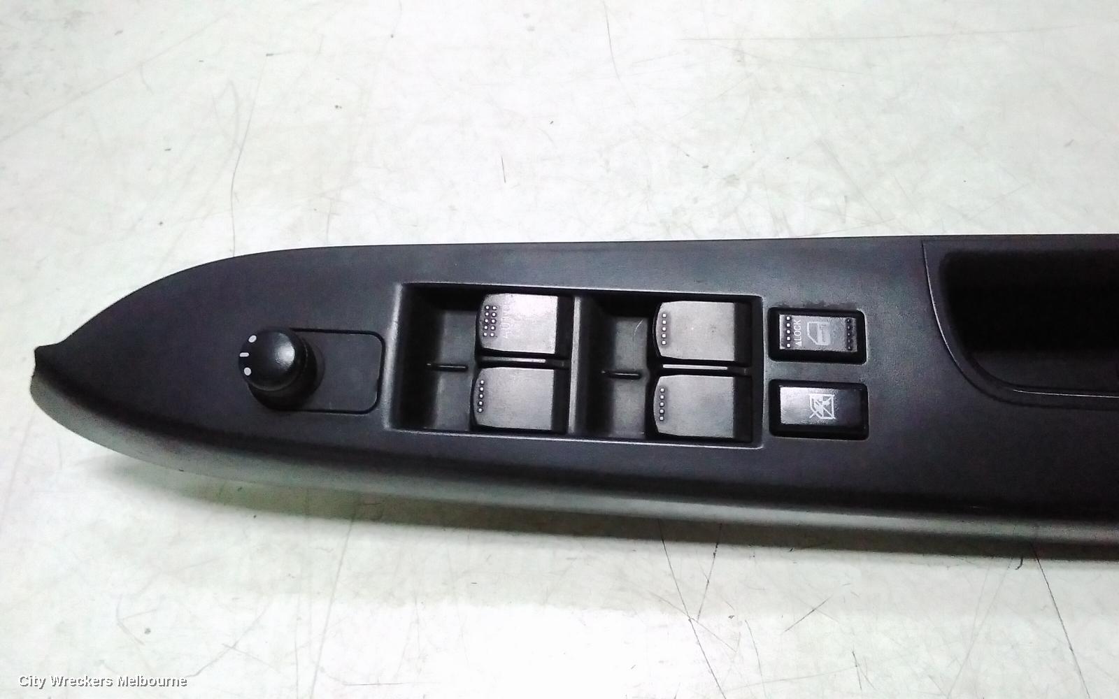 SUZUKI SX4 PWR DR WIND SWITCH, RH FRONT (MASTER SWITCH), 02/2007 - 01/2014