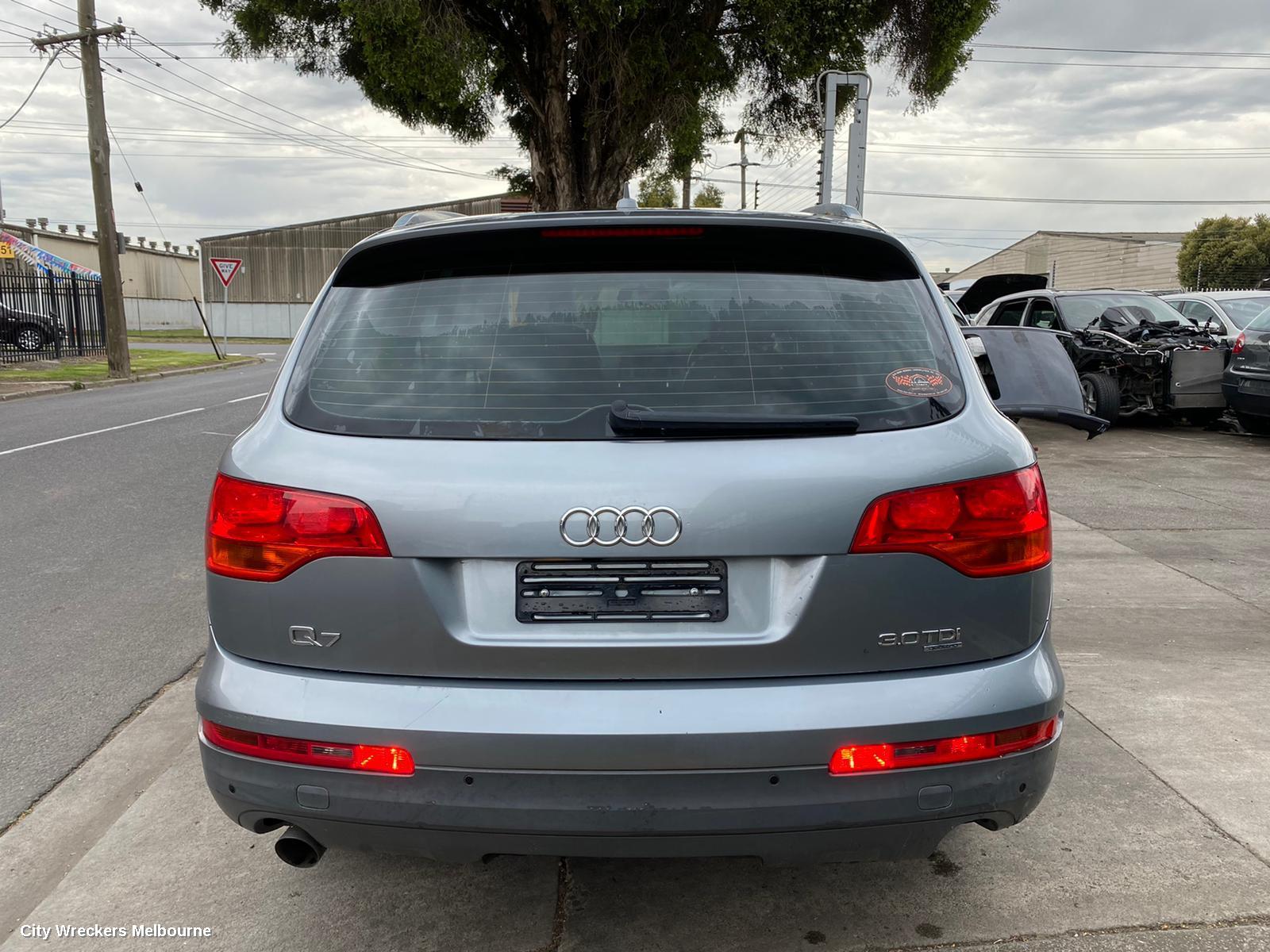 AUDI Q7 LEFT FRONT WINDOW REG/MOTOR, 4L, 09/2006 - 08/2015