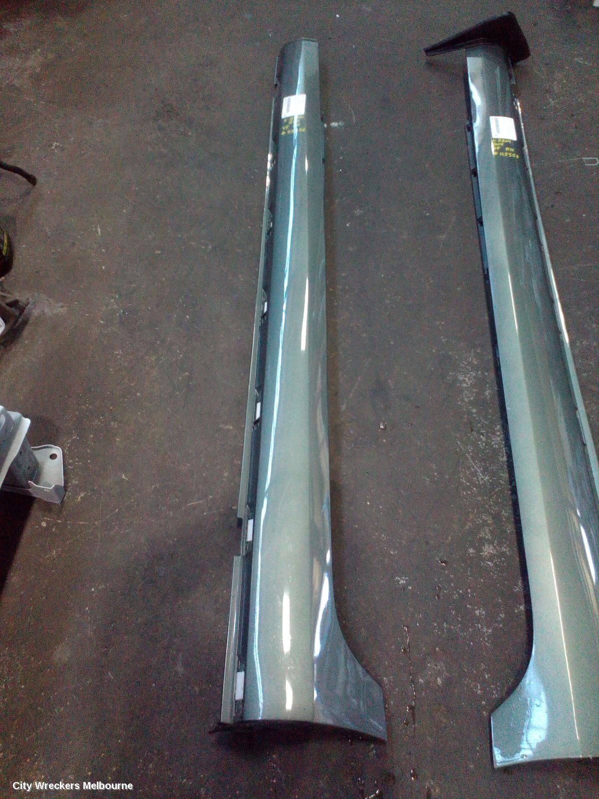 HOLDEN COMMODORE SIDE STEP/SKIRT, VF, ASSY, SEDAN, EVOKE/INTERNATIONAL/CALAIS, 05/2013 - 12/2017