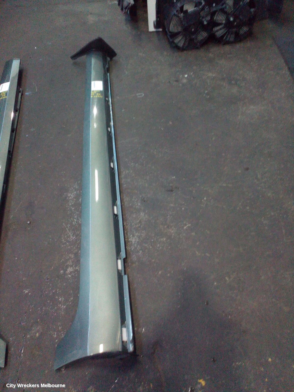 HOLDEN COMMODORE SIDE STEP/SKIRT, VF, ASSY, SEDAN, EVOKE/INTERNATIONAL/CALAIS, 05/2013 - 12/2017