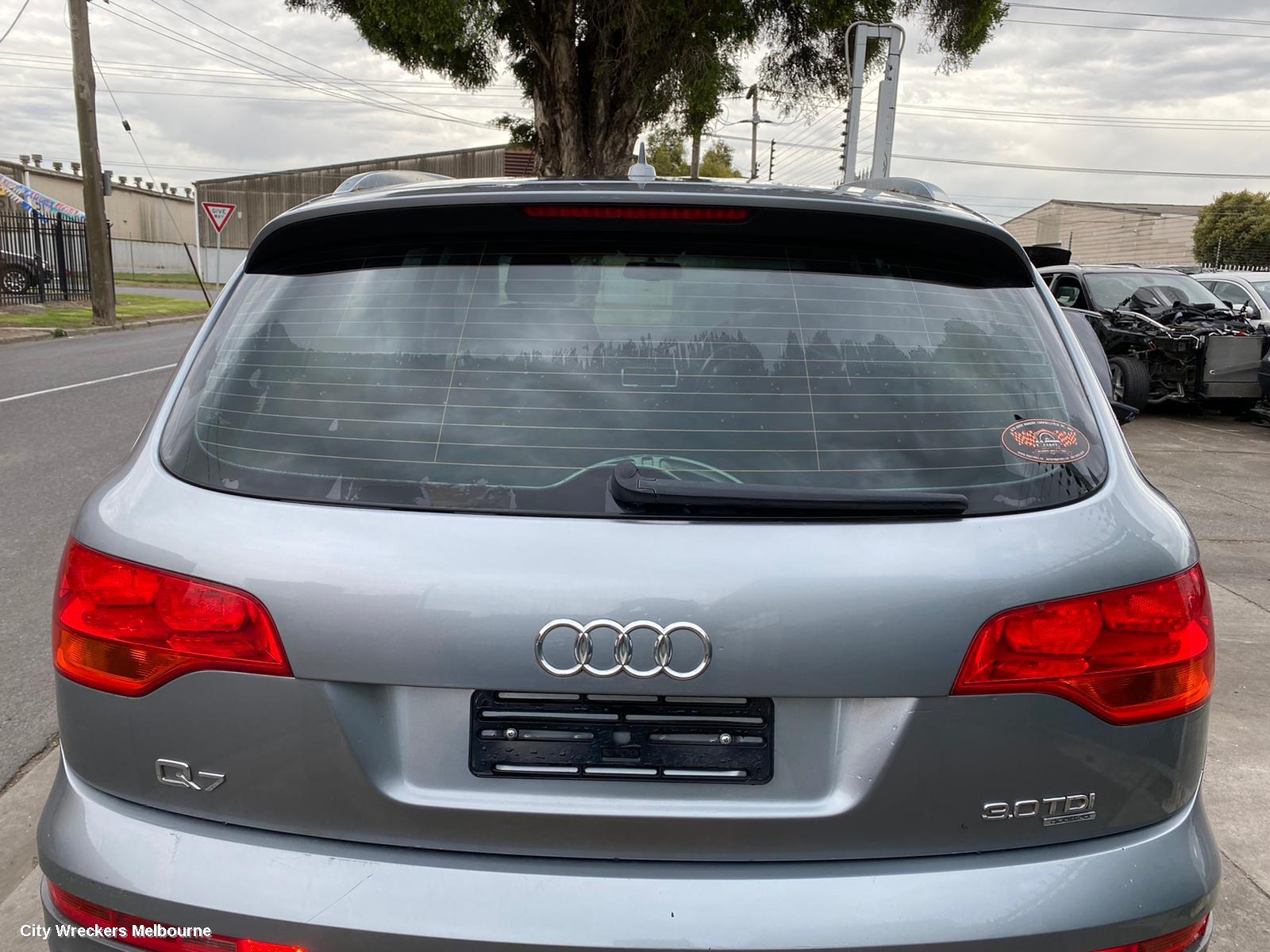 AUDI Q7 LEFT FRONT WINDOW REG/MOTOR, 4L, 09/2006 - 08/2015