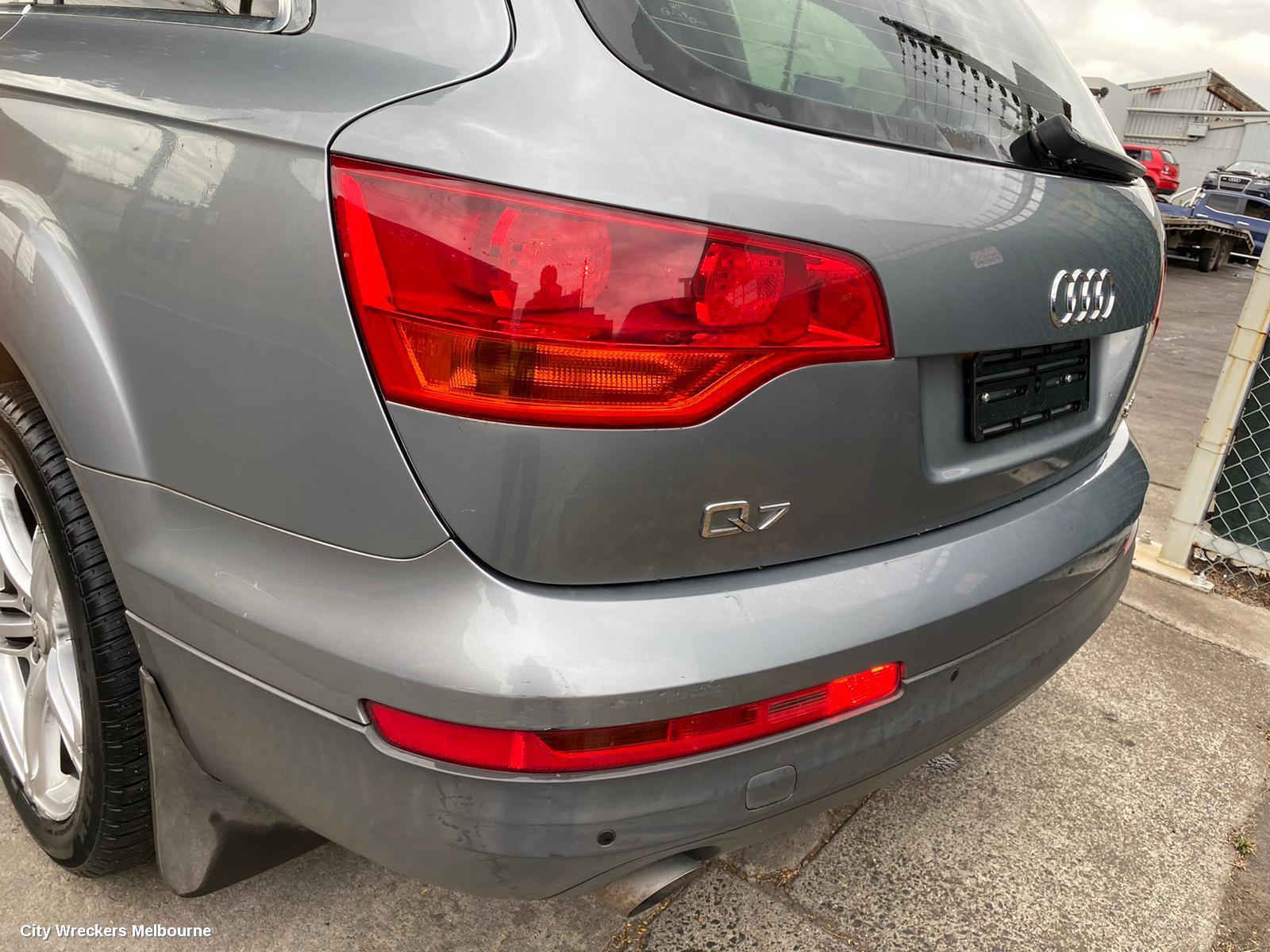 AUDI Q7 LEFT FRONT WINDOW REG/MOTOR, 4L, 09/2006 - 08/2015