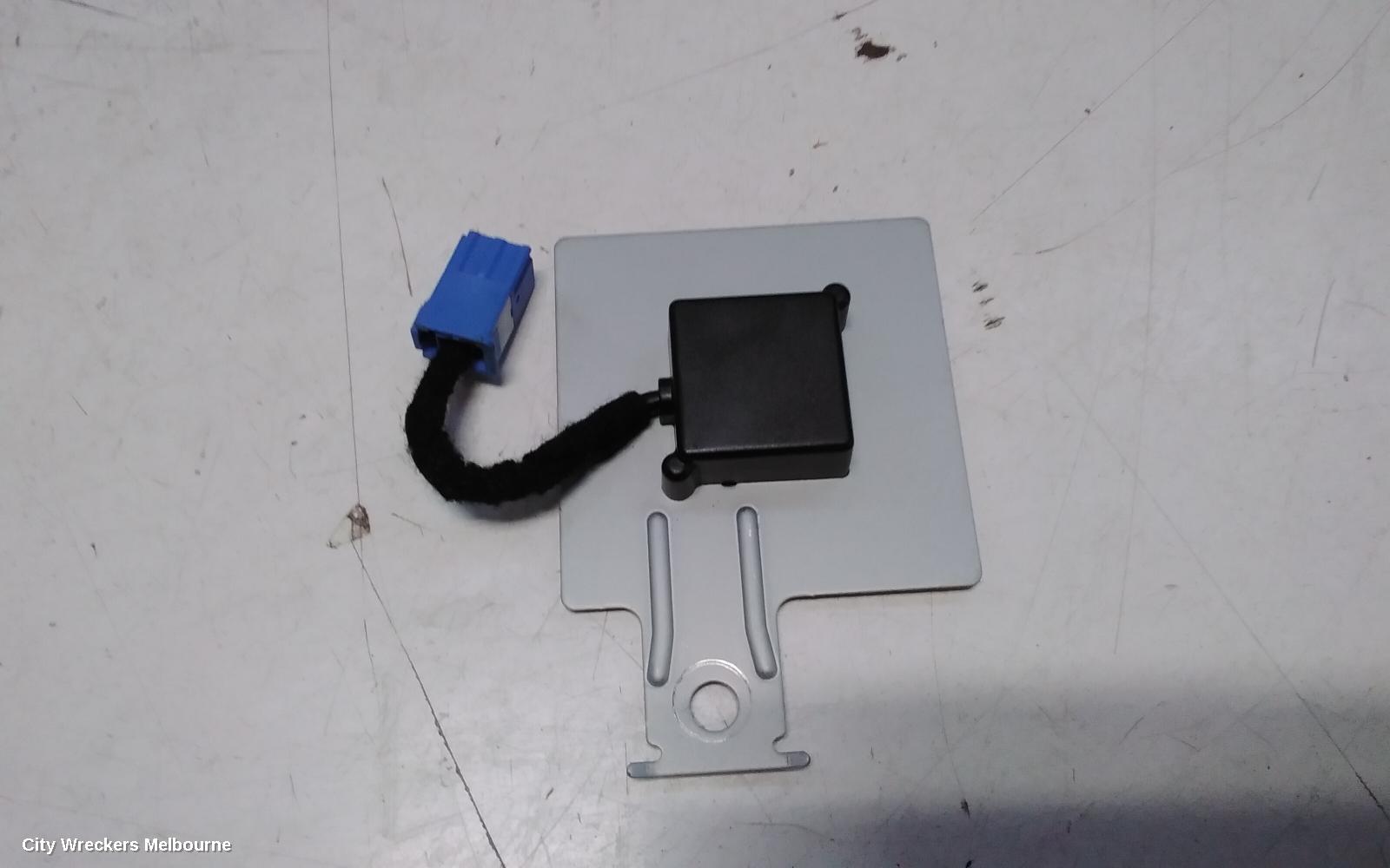 MAZDA CX5 RADIO/CD/DVD/SAT/TV, DISPLAY UNIT, KE, W/ NAV TYPE, 02/2012 - 12/2014