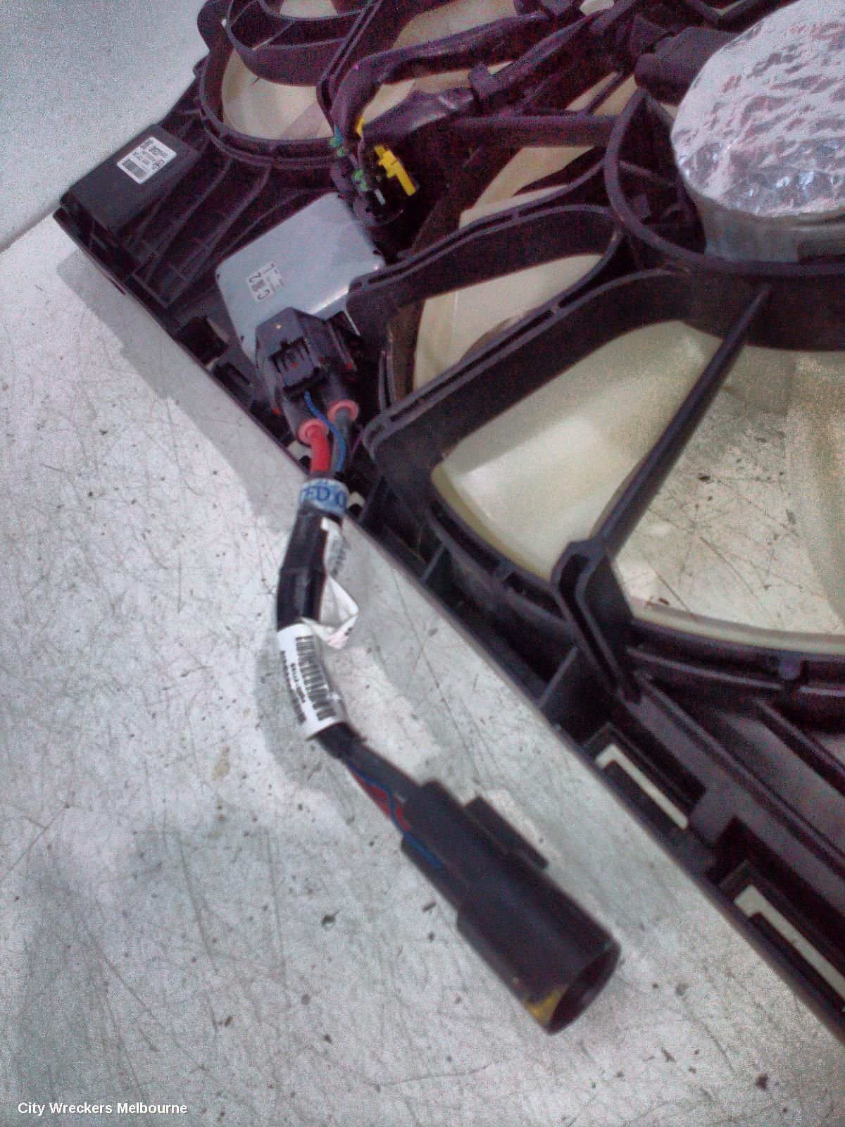 JEEP CHEROKEE FAN, DUAL FAN ASSY, 3.2, PETROL, KL, 02/2014 - 11/2022