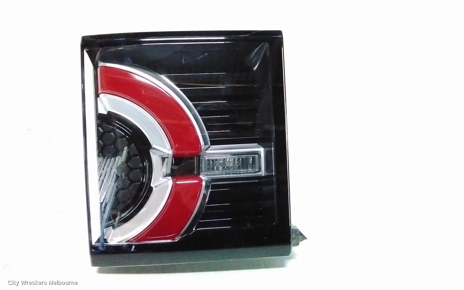 LAND ROVER DISCOVERY SPORT REAR GARNISH, TAILGATE LAMP (RH SIDE), W/ THIN RED LINE, L550, 01/2015 - 06/2019