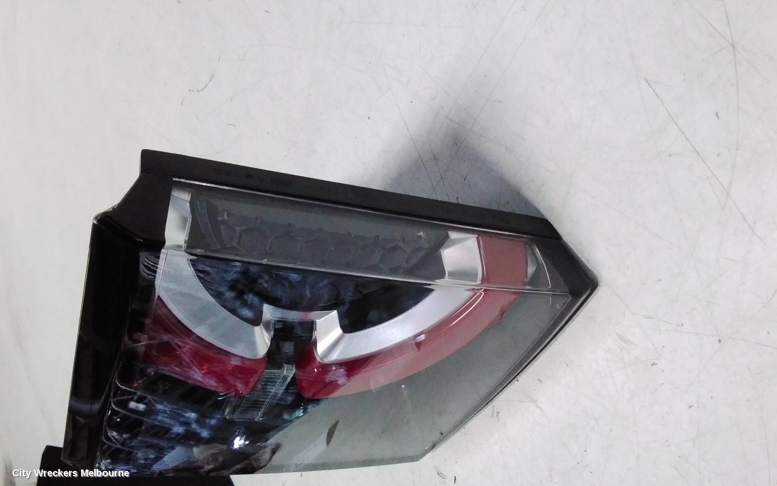 LAND ROVER DISCOVERY SPORT REAR GARNISH, TAILGATE LAMP (RH SIDE), W/ THIN RED LINE, L550, 01/2015 - 06/2019