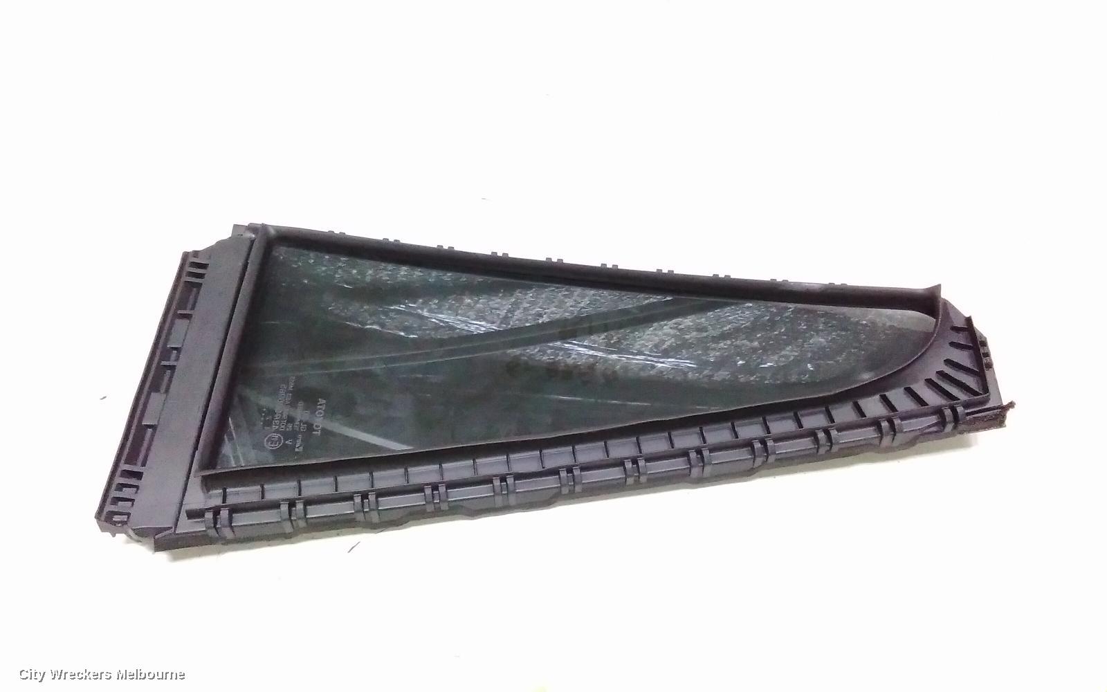TOYOTA KLUGER RIGHT REAR 1/4 DOOR GLASS, XU70 SERIES, 03/2021 ONWARDS