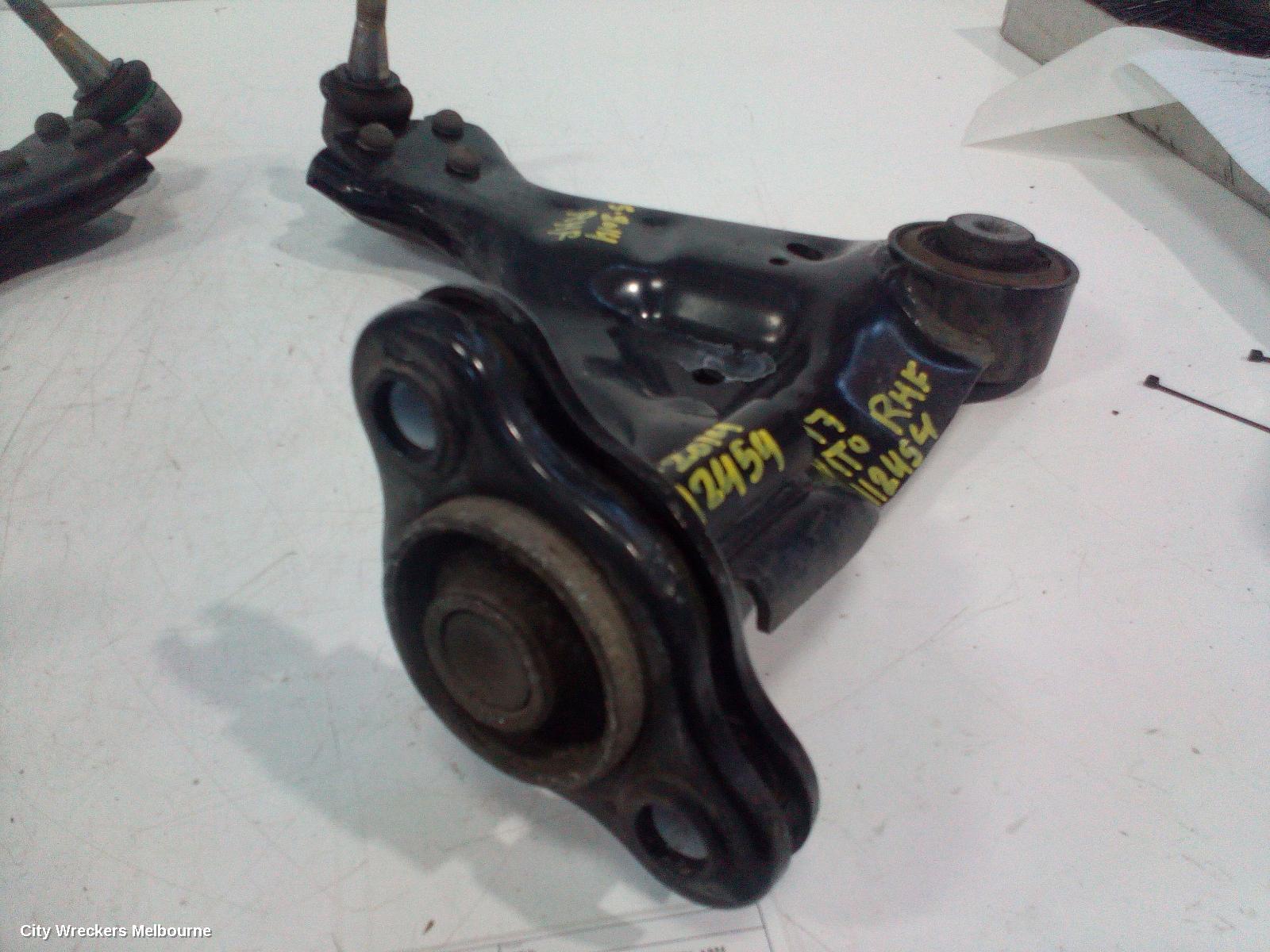 MERCEDES VITO RIGHT FRONT LOWER CONTROL ARM, 447, RWD, DIESEL, 2.1, 03/2015 - 02/2022