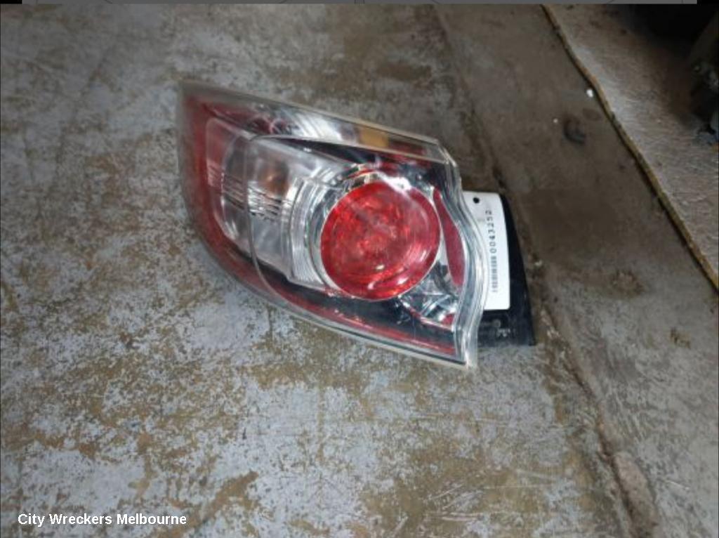 MAZDA 3 LEFT TAILLIGHT, BL, HATCH, STANDARD TYPE, 04/2009 - 10/2013