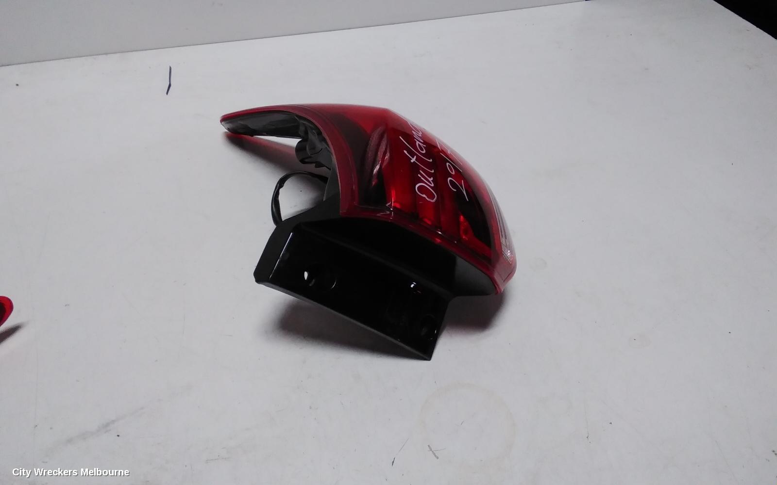 MITSUBISHI OUTLANDER RIGHT TAILLIGHT, ZK-ZL, 04/2015 - 07/2021