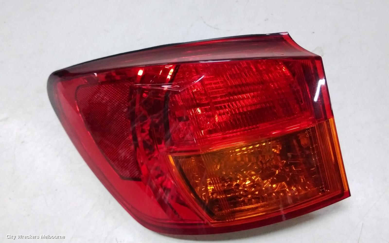 LEXUS IS250/IS250C LEFT TAILLIGHT, IS250, GSE20R, SEDAN, VERTICAL TYPE, 11/2005 - 09/2008