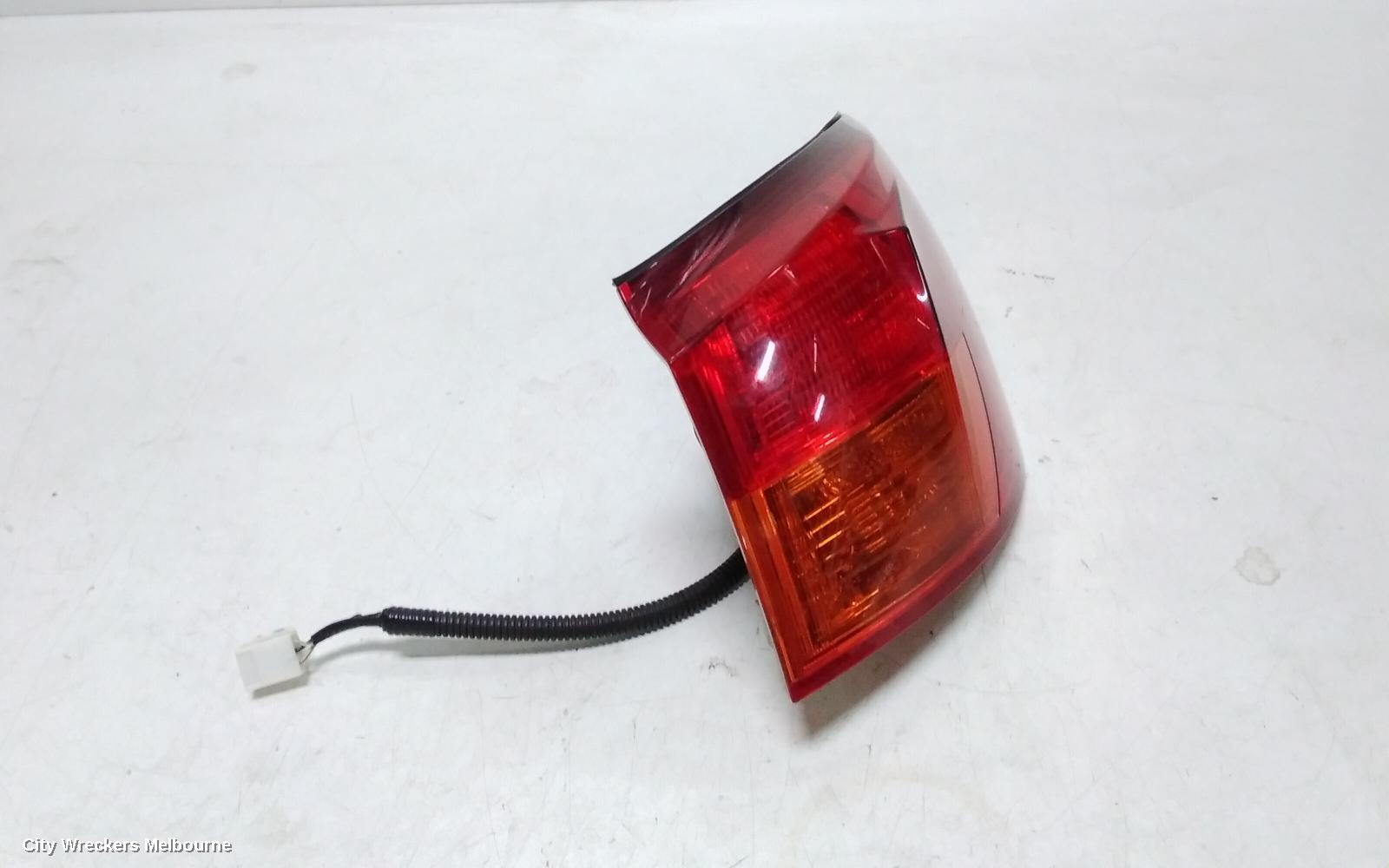 LEXUS IS250/IS250C RIGHT TAILLIGHT, IS250, GSE20R, SEDAN, VERTICAL TYPE, 11/2005 - 09/2008