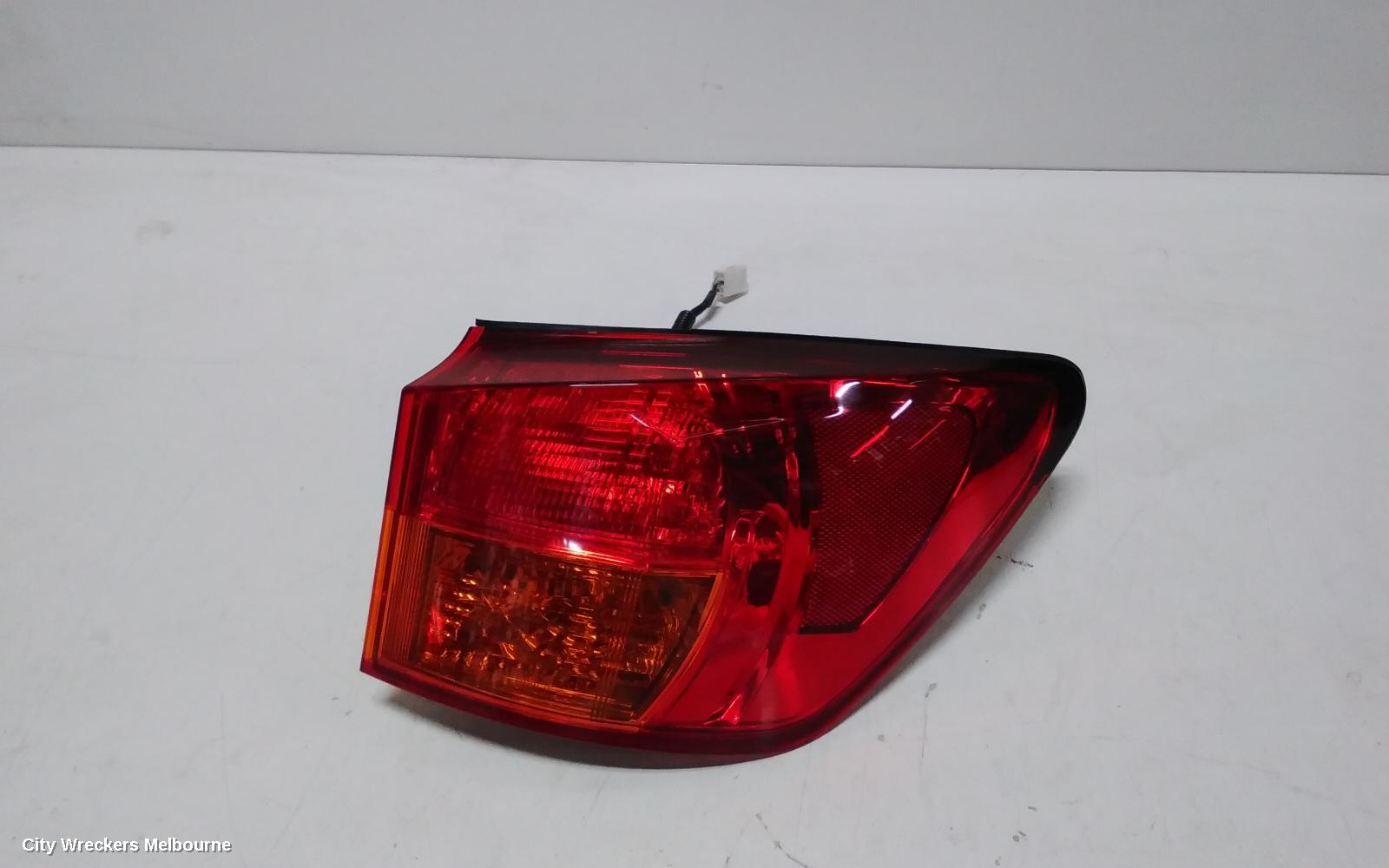 LEXUS IS250/IS250C RIGHT TAILLIGHT, IS250, GSE20R, SEDAN, VERTICAL TYPE, 11/2005 - 09/2008