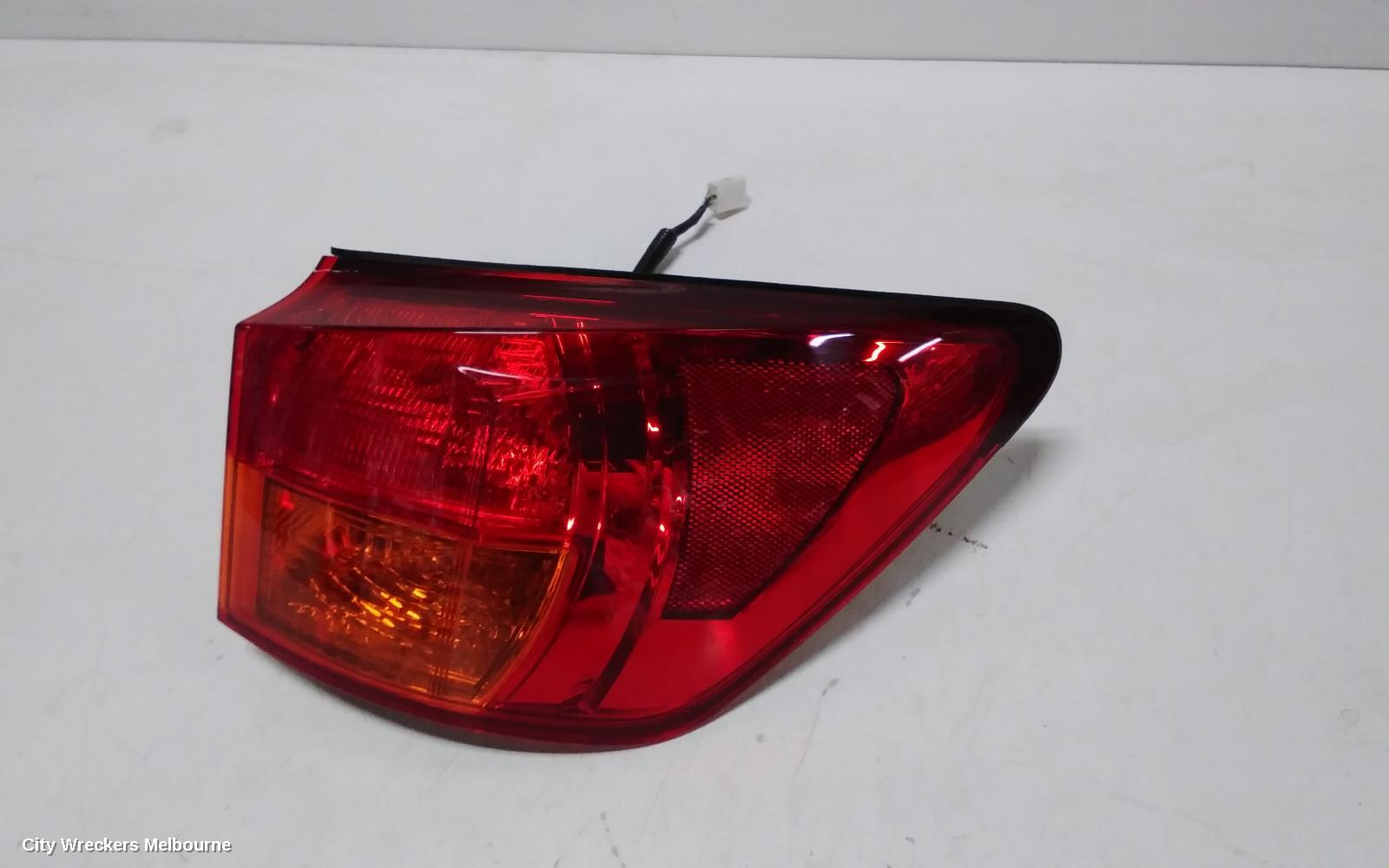 LEXUS IS250/IS250C RIGHT TAILLIGHT, IS250, GSE20R, SEDAN, VERTICAL TYPE, 11/2005 - 09/2008