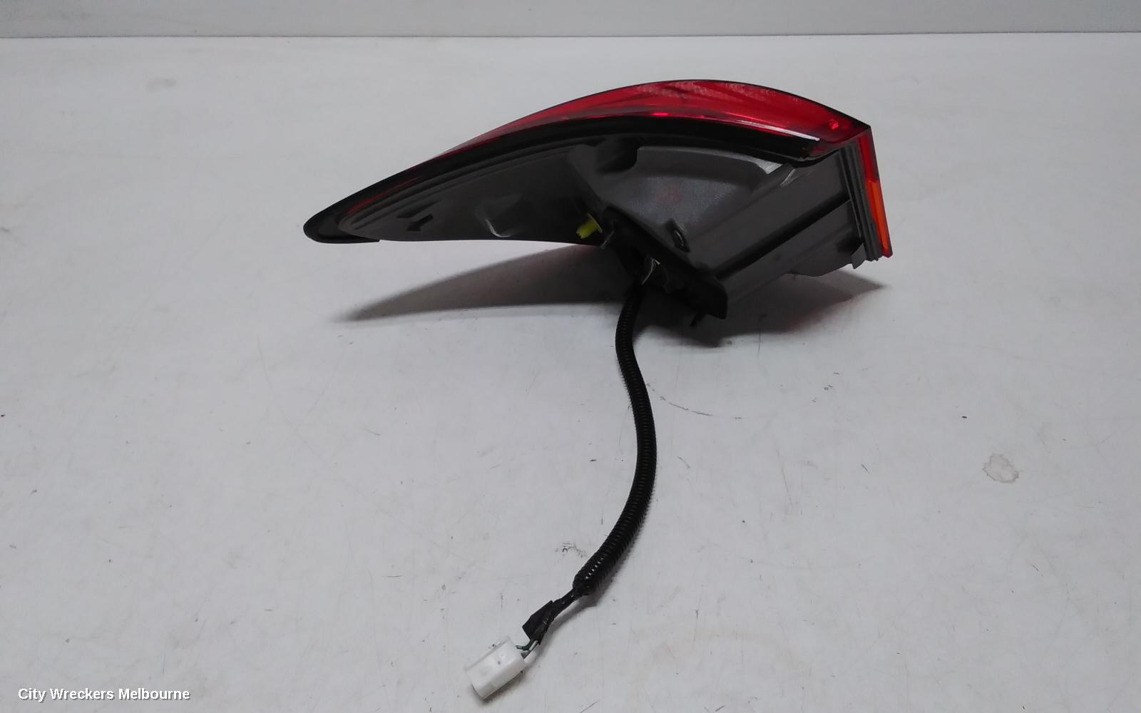 LEXUS IS250/IS250C RIGHT TAILLIGHT, IS250, GSE20R, SEDAN, VERTICAL TYPE, 11/2005 - 09/2008