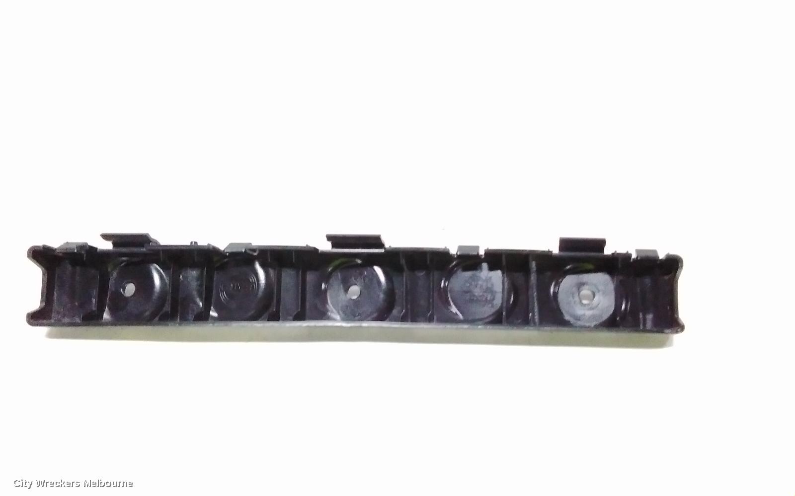 LDV G10, SV7A/SV7C, WAGON/VAN, 04/2015 ONWARDS, LHR BAR BRAKET: 112564