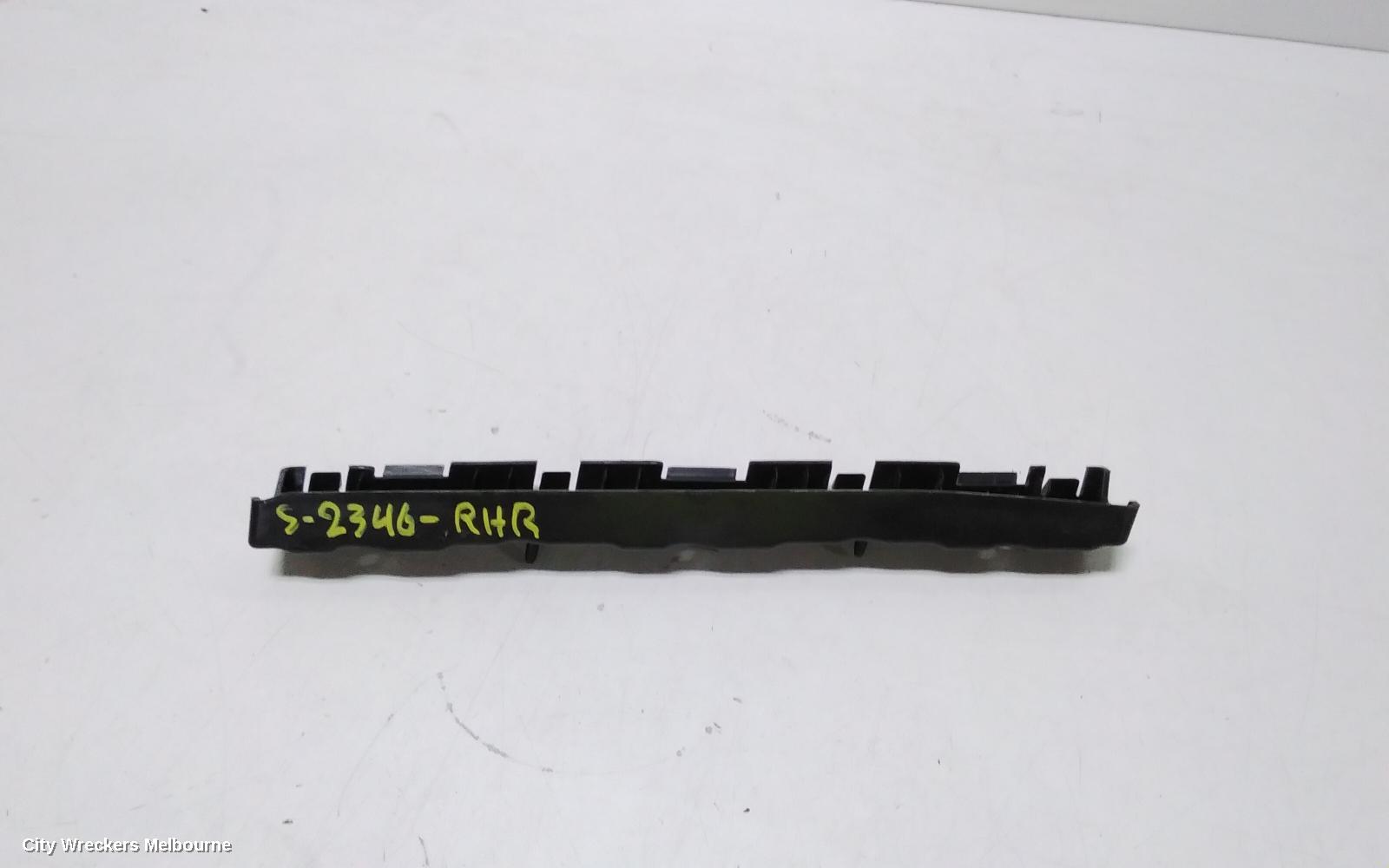 LDV G10, SV7A/SV7C, WAGON/VAN, 04/2015 ONWARDS, RHR BAR BRAKET: 112565