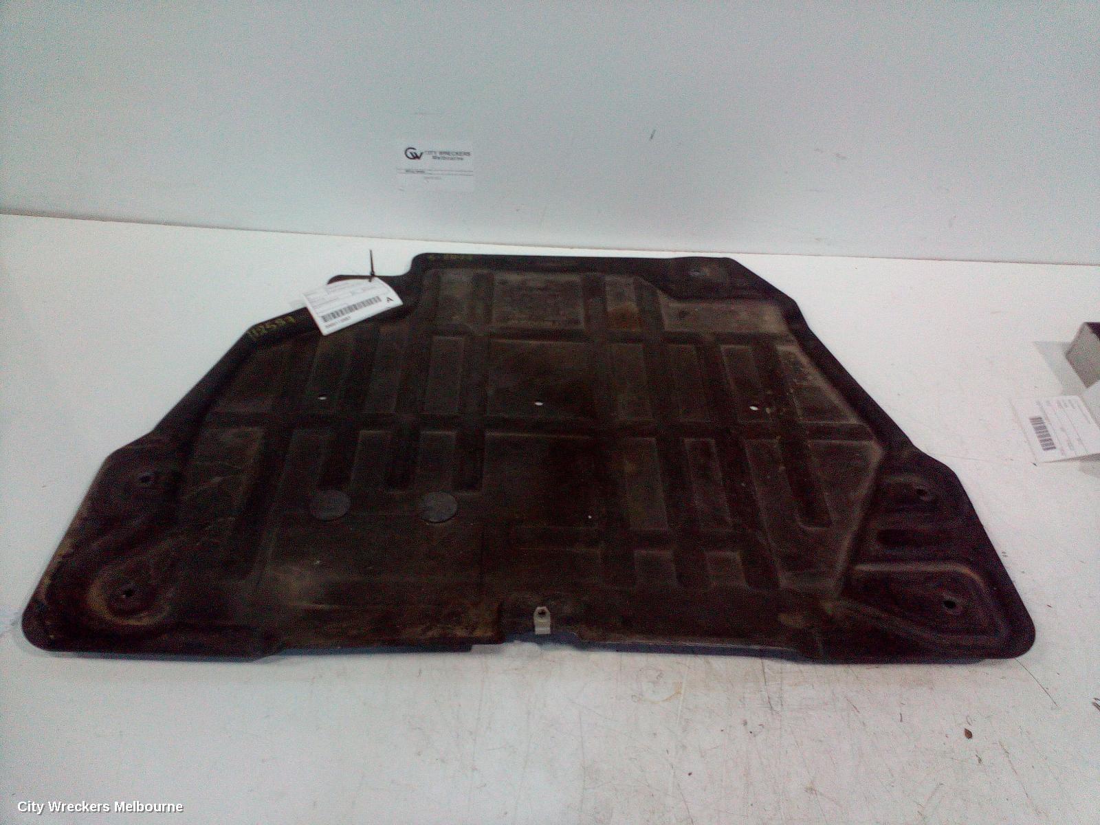 LAND ROVER DISCOVERY SPORT LOWER ENGINE SPLASH TRAY, L550, 01/2015 ONWARDS