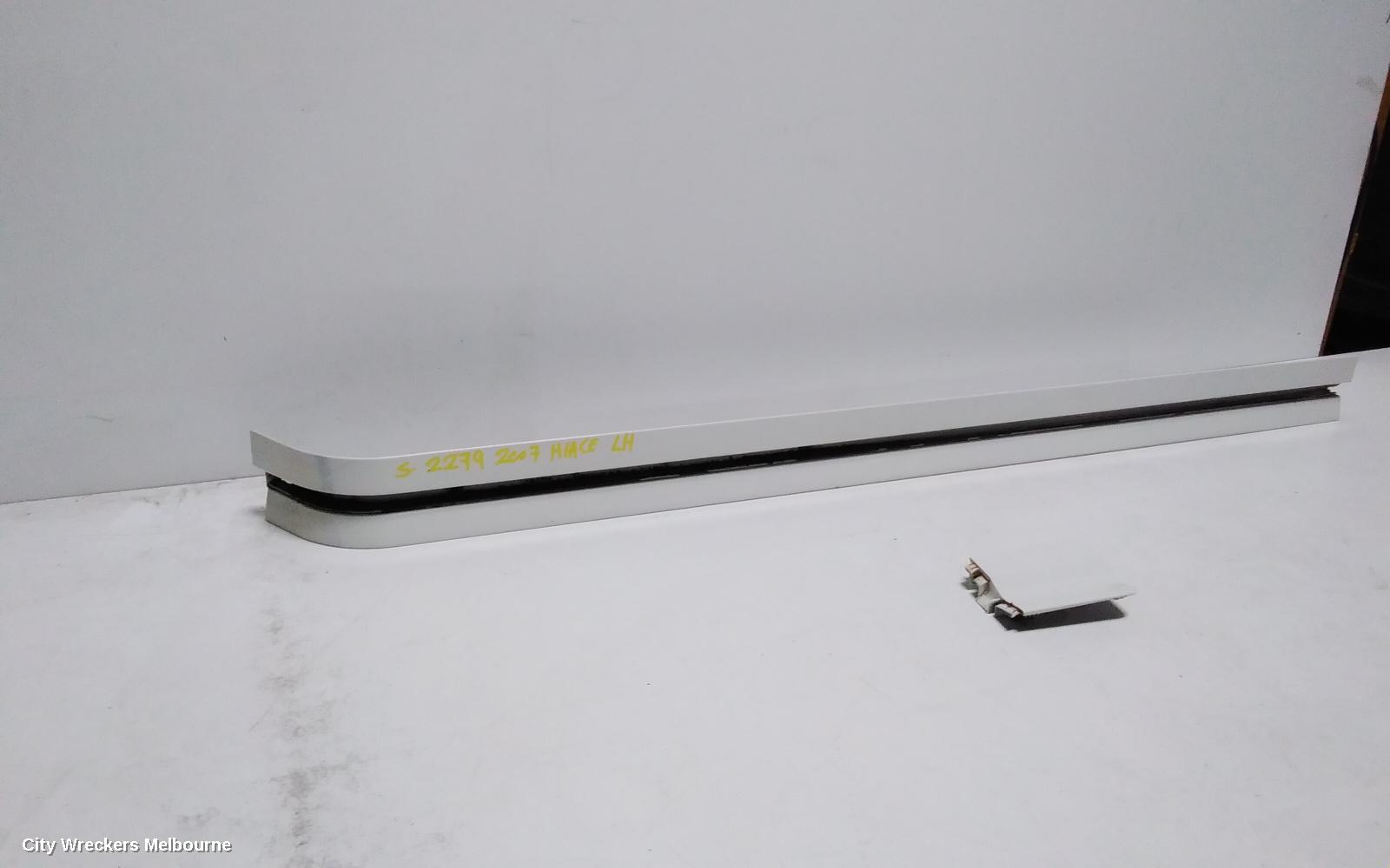 TOYOTA HIACE, TRH/KDH 03/2005 - 04/2019, LHR SLIDING DOOR RAIL: 112600