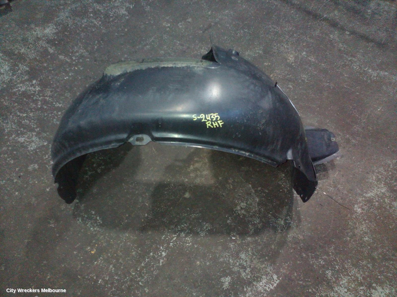 VOLKSWAGEN GOLF RIGHT GUARD LINER, GEN 6, HATCH/CABRIO, 10/2008 - 01/2016