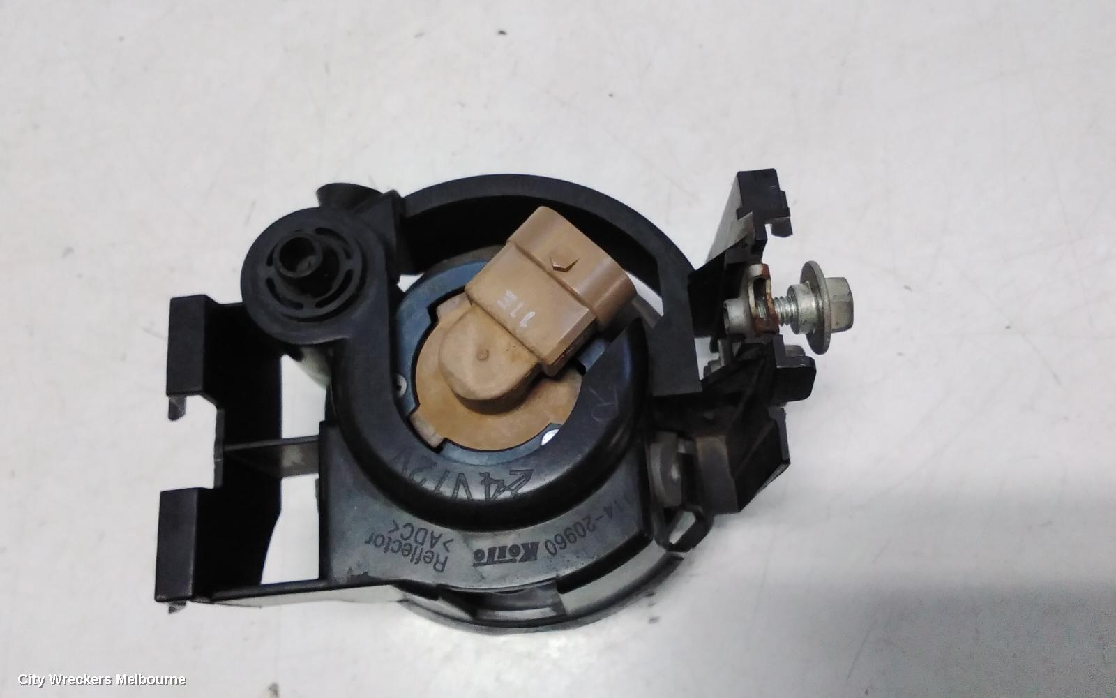 SUBARU OUTBACK LEFT INDICATOR/FOG/SIDE, BUMPER FOGLAMP, 5TH GEN, 09/2010 - 02/2012