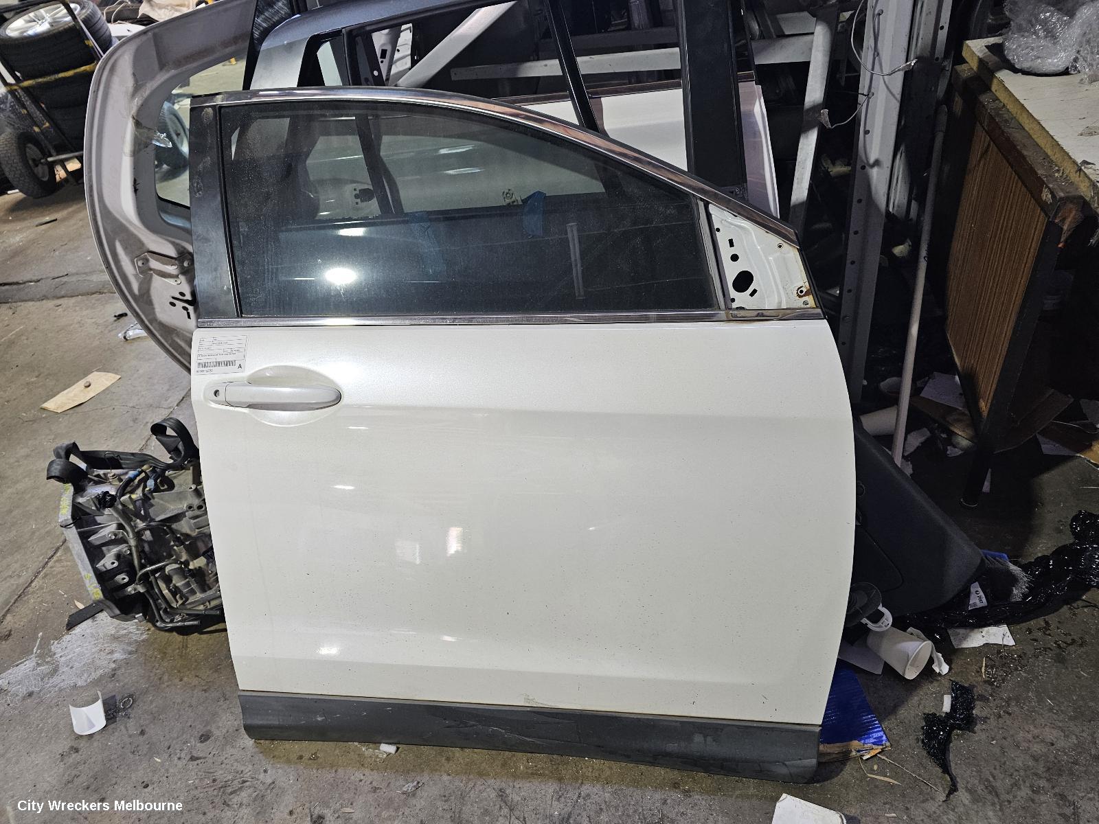 HONDA CRV RIGHT FRONT DOOR, RM, 11/2012 - 04/2017