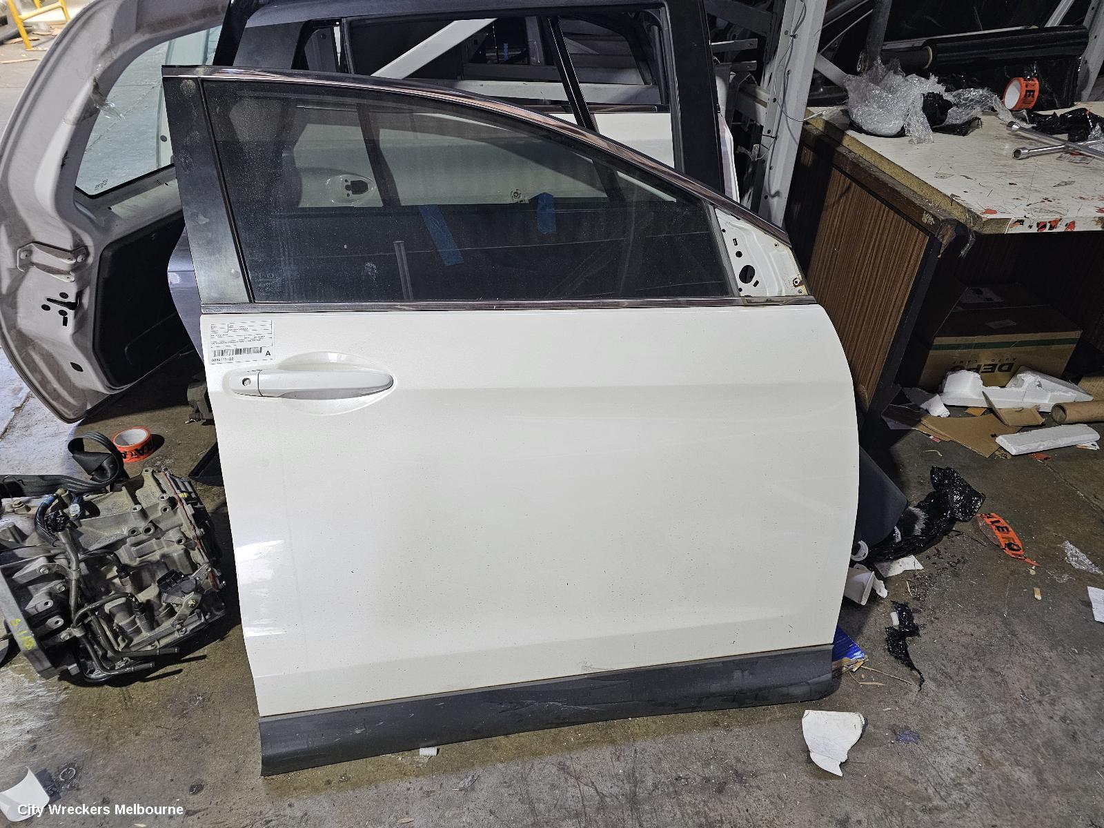 HONDA CRV RIGHT FRONT DOOR, RM, 11/2012 - 04/2017