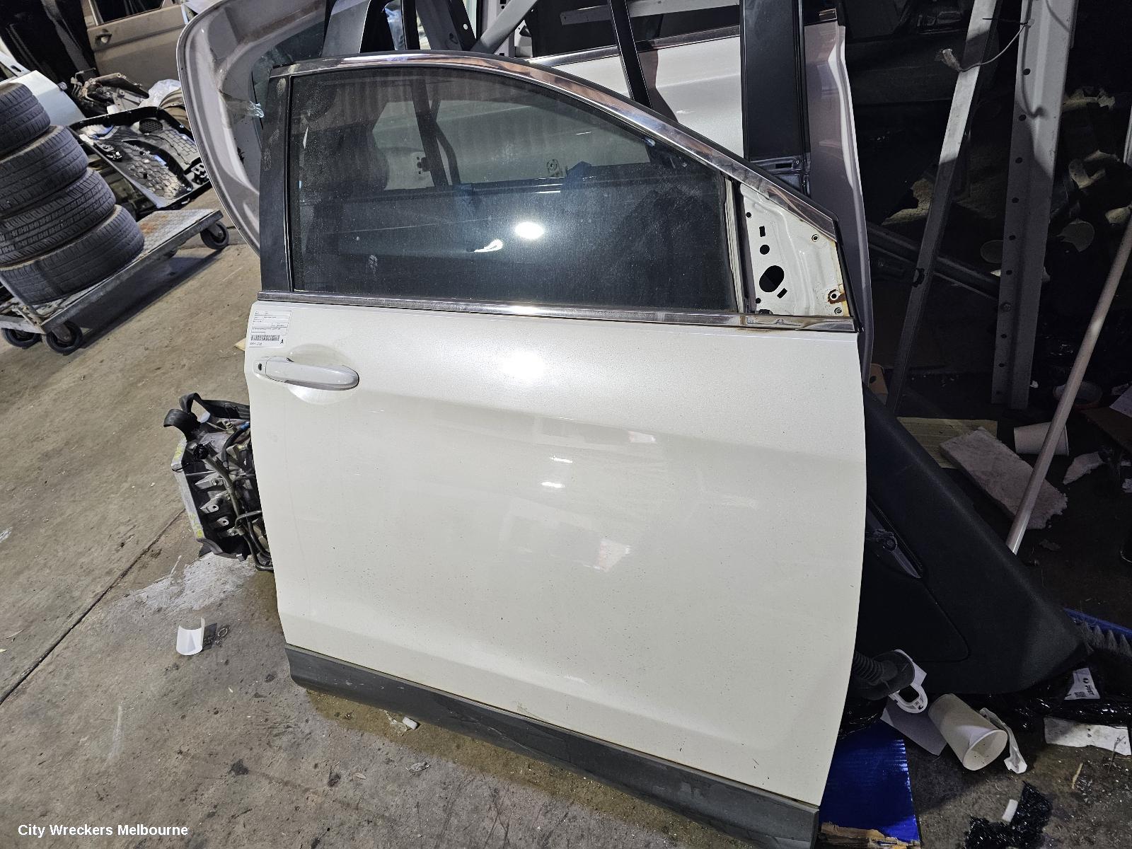 HONDA CRV RIGHT FRONT DOOR, RM, 11/2012 - 04/2017