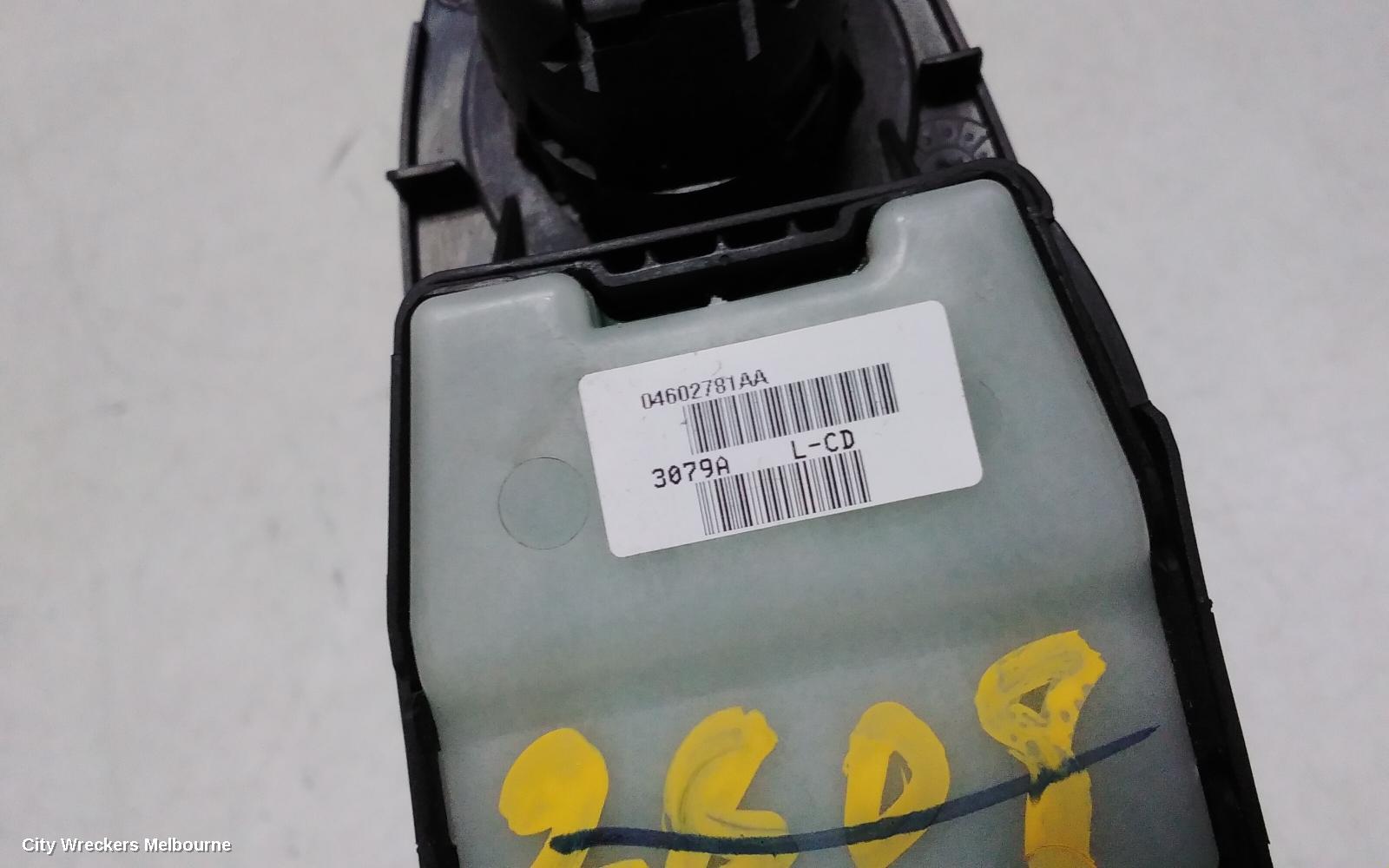 CHRYSLER 300C PWR DR WIND SWITCH, RH FRONT (MASTER SWITCH), NON ILLUMINATION, LH & RH FRONT AUTO WINDOWS, P/N 04602781AA, 11/2005 - 12/2011