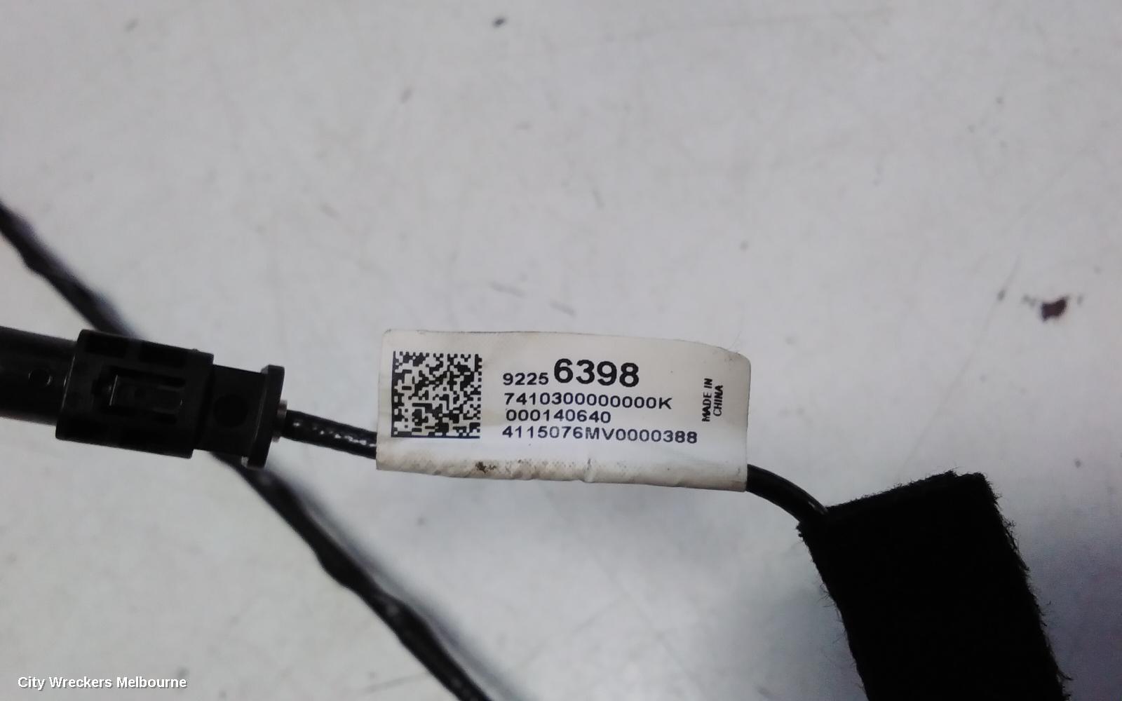 HOLDEN COMMODORE ANTENNA, VF, 05/2013 - 12/2017