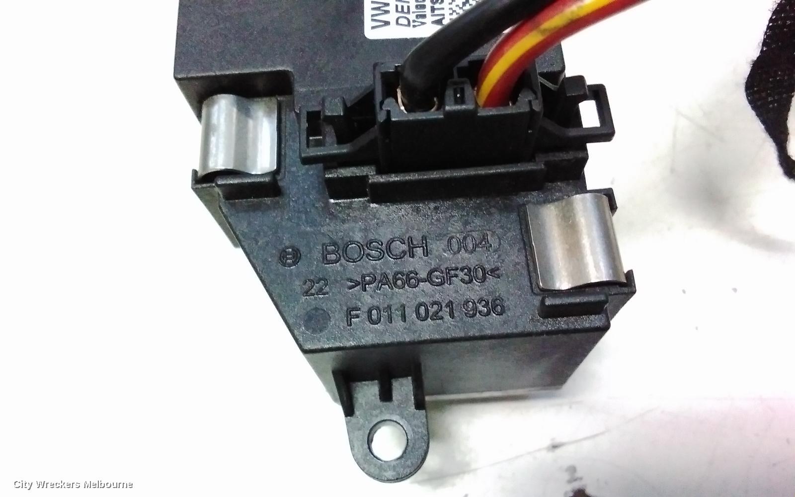 AUDI Q7 FAN SPEED RESISTOR, 4L, P/N 3C0907521F/3C0907521G, 09/2006 - 08/2015