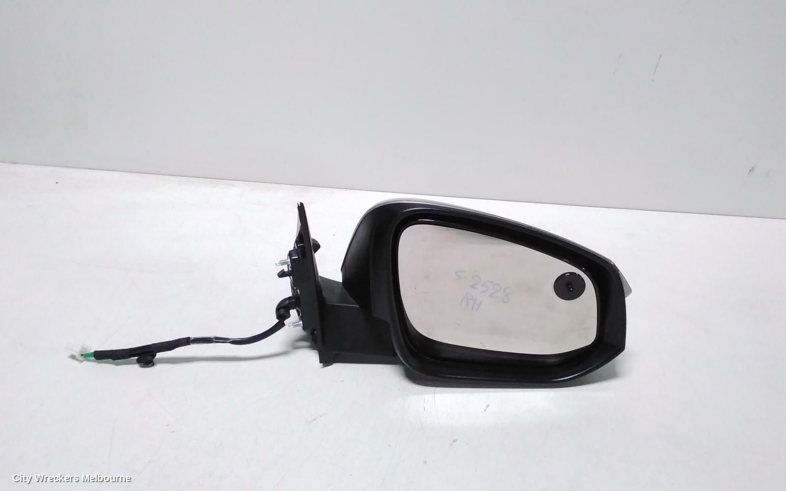 TOYOTA KLUGER RIGHT DOOR MIRROR, GSU50/GSU55, GX/GXL, NON HEATED, NON MEMORY FUNCTION & NON BLIND SPOT, 12/2013 - 10/2016