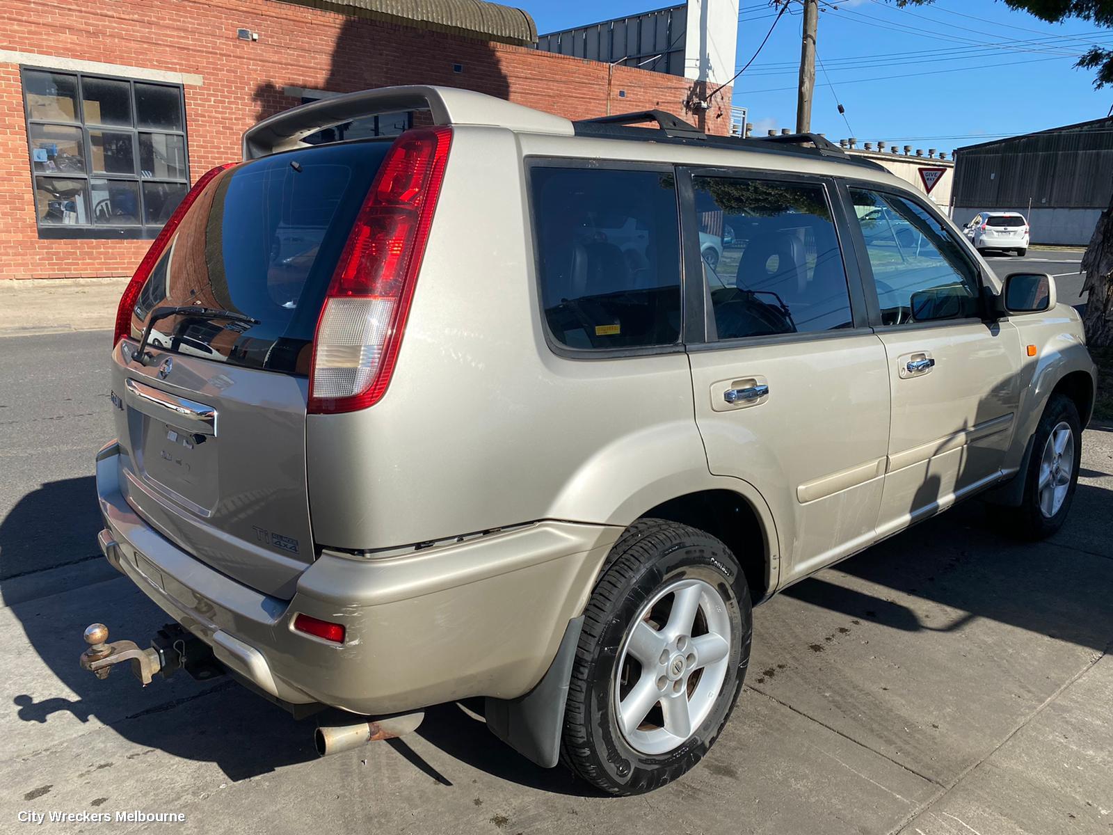 NISSAN XTRAIL LEFT FRONT DOOR, T30, 10/2001 - 09/2007