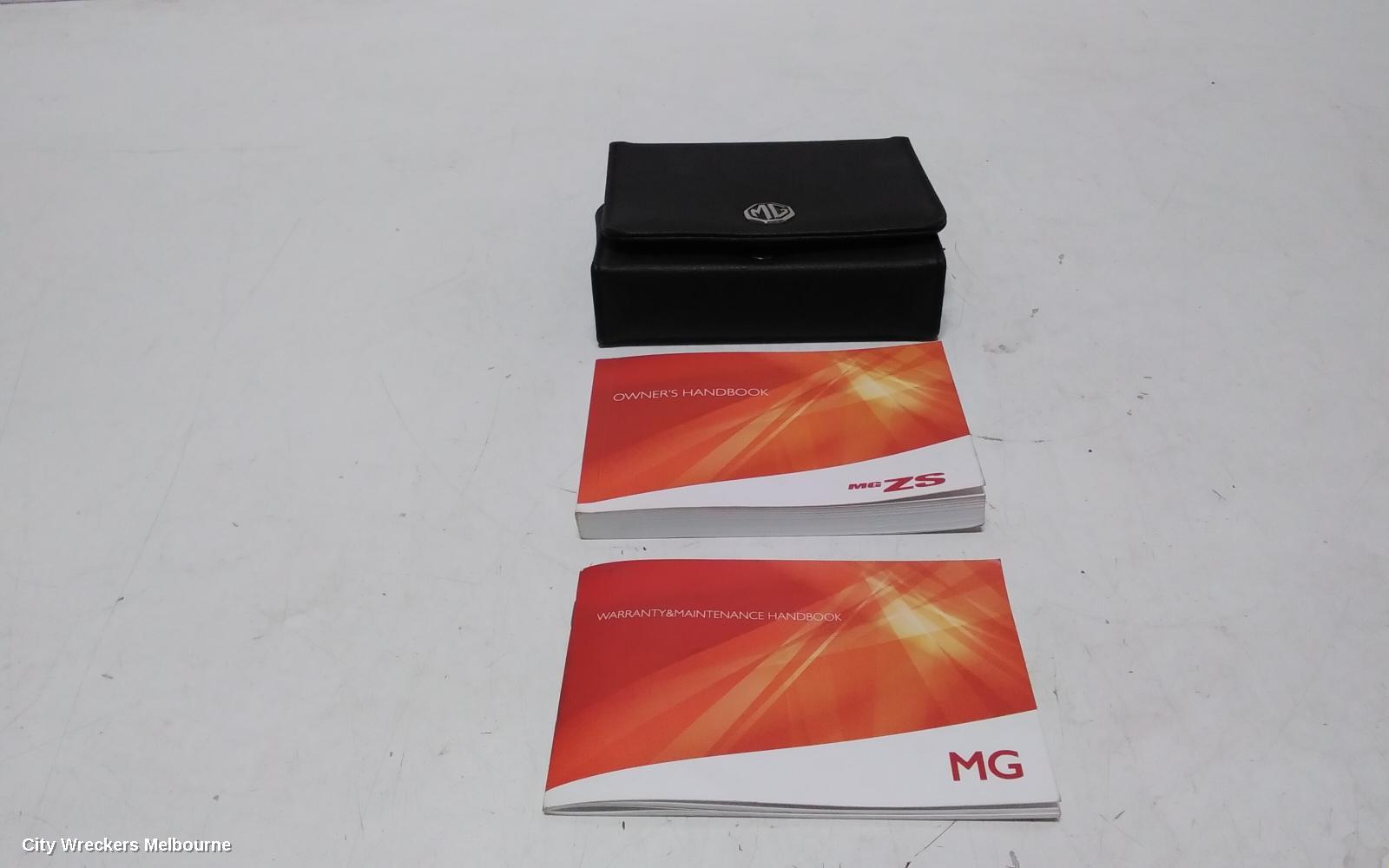MG ZS OWNERS HANDBOOK, AZS1, 09/2017 - 06/2025
