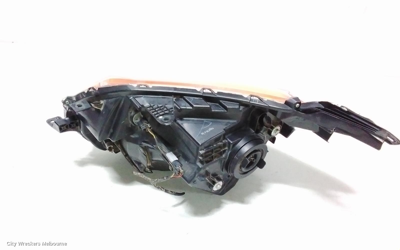 MITSUBISHI TRITON RIGHT HEADLAMP, MQ, HALOGEN TYPE, CLEAR INSERT, 03/2015 - 10/2018