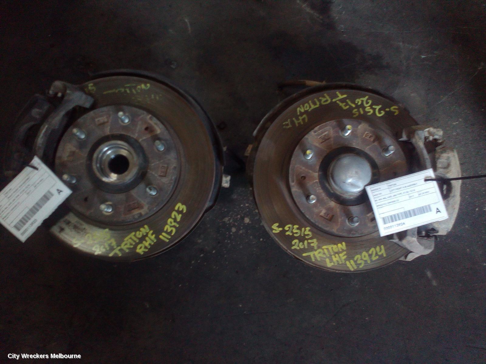 MITSUBISHI TRITON LEFT FRONT HUB ASSEMBLY, ML-MN-MQ, 4WD, ABS TYPE, 07/2006 - 10/2018