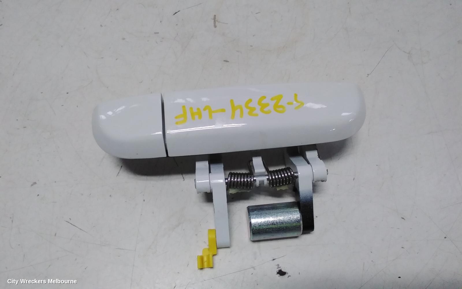 MG MG3 DOOR HANDLE, OUTER, LH FRONT, COLOUR CODED TYPE, SZP1, 07/2016 ONWARDS