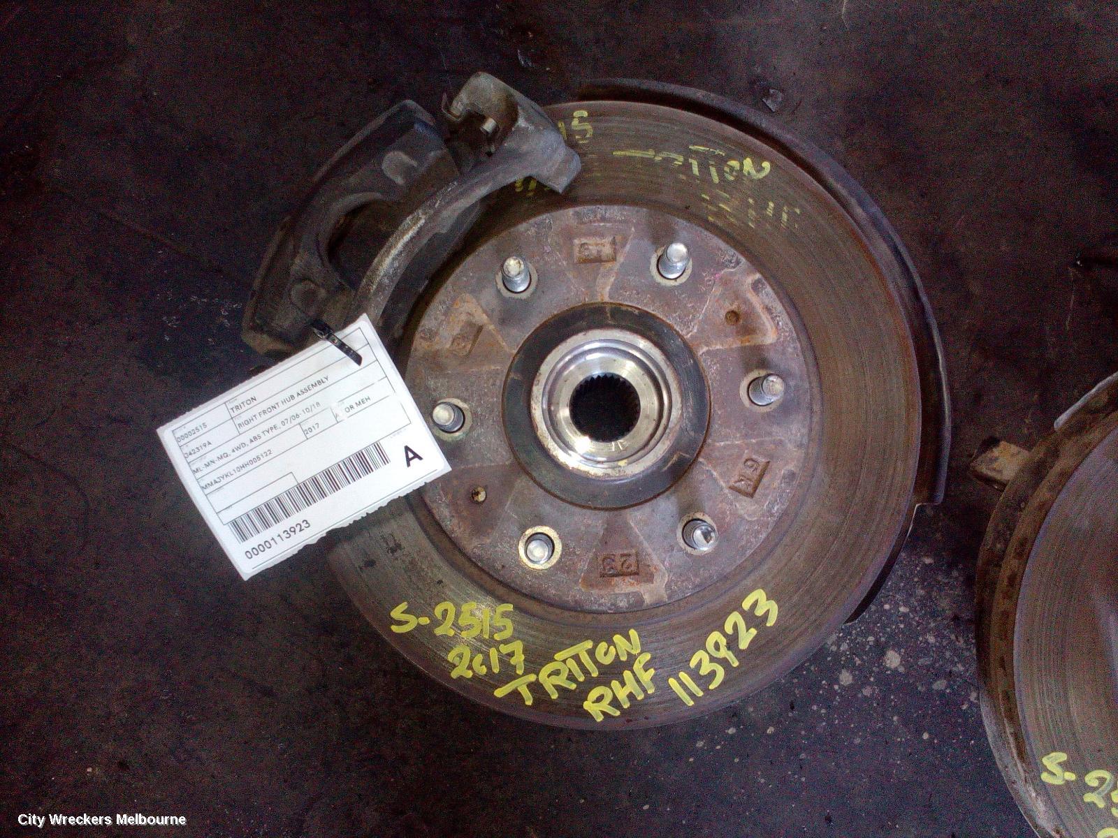 MITSUBISHI TRITON RIGHT FRONT HUB ASSEMBLY, ML-MN-MQ, 4WD, ABS TYPE, 07/2006 - 10/2018