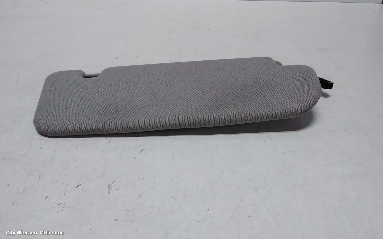 HOLDEN COMMODORE SUNVISOR, VF, LH SIDE, 05/2013 - 12/2017