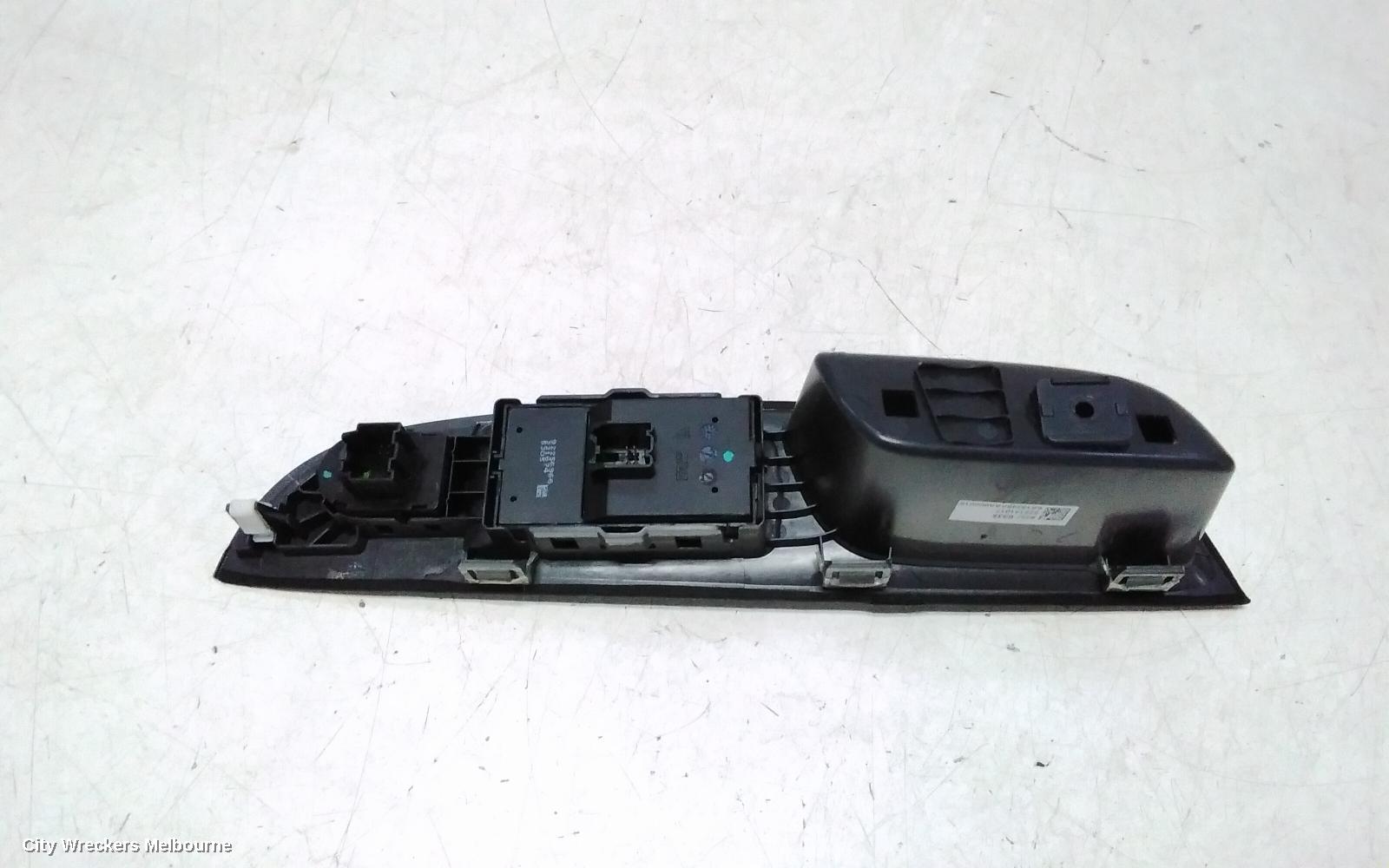 HOLDEN COMMODORE PWR DR WIND SWITCH, RH FRONT (MASTER SWITCH), VF, SILVER, 4 SWITCH TYPE, 05/2013 - 12/2017
