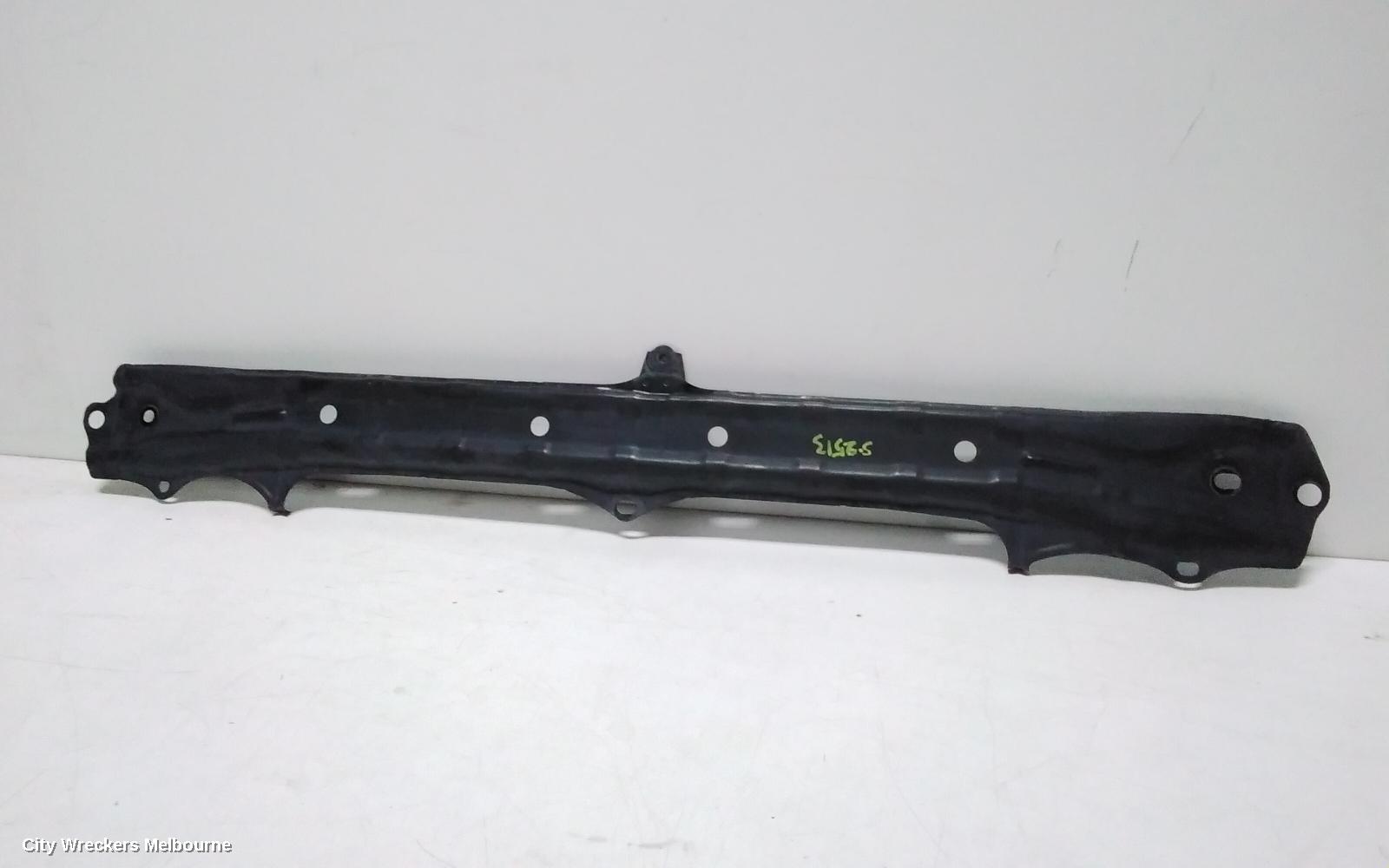 TOYOTA HIACE F/BAR REINFORC/BRACK, UPPER REINFORCEMENT, TRH/KDH, LWB/SWB, 03/2005 - 03/2014