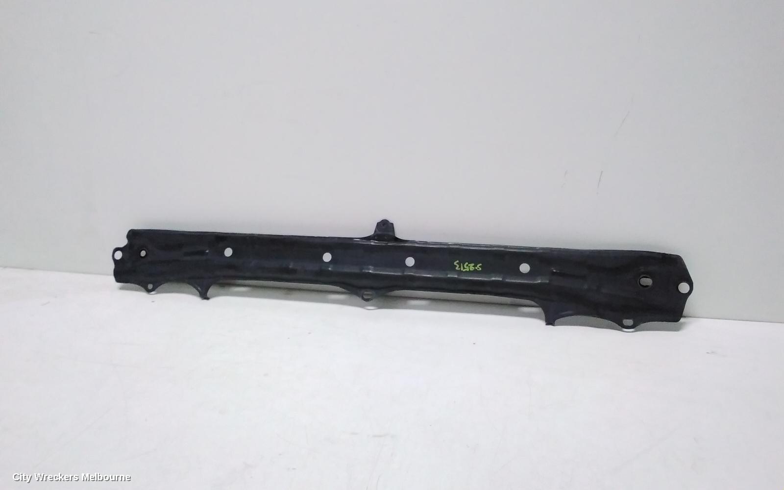TOYOTA HIACE F/BAR REINFORC/BRACK, UPPER REINFORCEMENT, TRH/KDH, LWB/SWB, 03/2005 - 03/2014