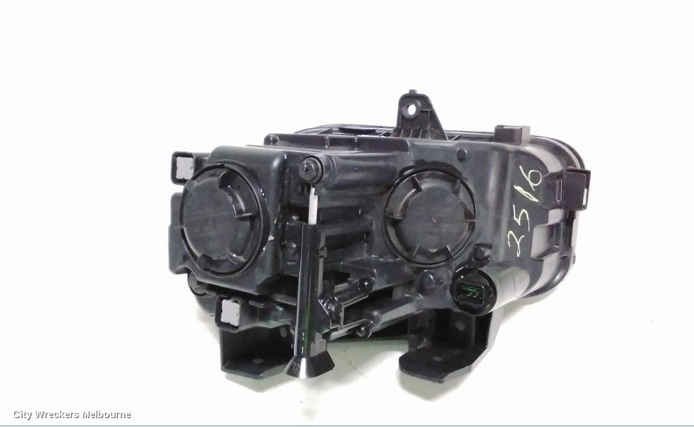 HYUNDAI KONA RIGHT HEADLAMP, OS, HALOGEN TYPE, 09/2017 - 10/2020