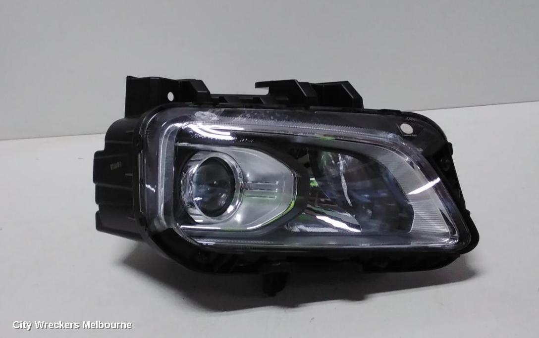 HYUNDAI KONA RIGHT HEADLAMP, OS, HALOGEN TYPE, 09/2017 - 10/2020