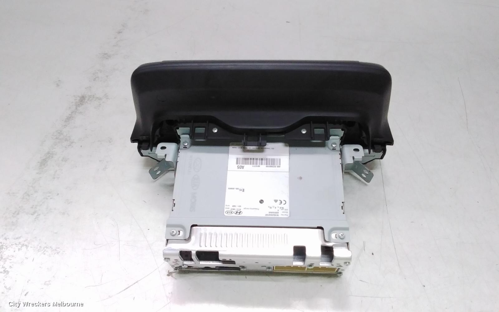 HYUNDAI KONA RADIO/CD/DVD/SAT/TV, DISPLAY UNIT, 7 IN, OS, 09/2017 ONWARDS 10/2020