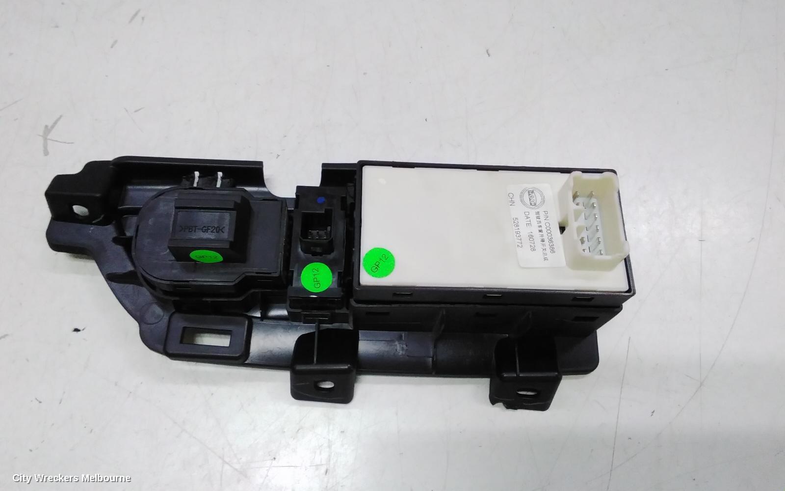 LDV G10 PWR DR WIND SWITCH, RH FRONT (MASTER SWITCH), SV7A/SV7C, WAGON/VAN, 04/2015 ONWARDS
