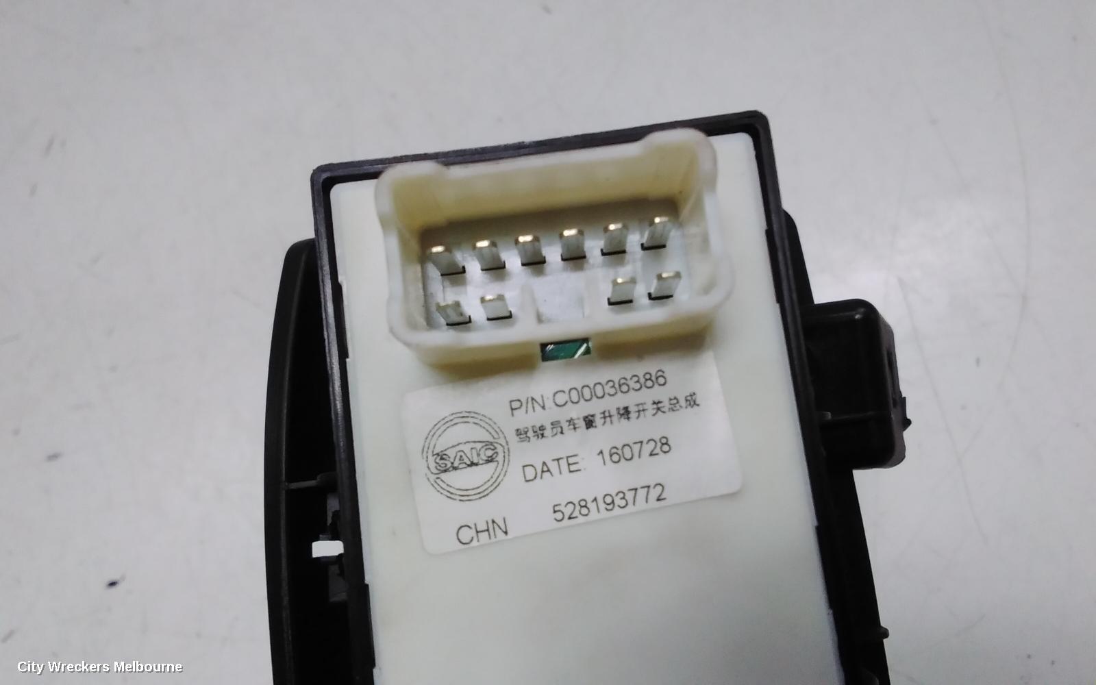 LDV G10 PWR DR WIND SWITCH, RH FRONT (MASTER SWITCH), SV7A/SV7C, WAGON/VAN, 04/2015 ONWARDS