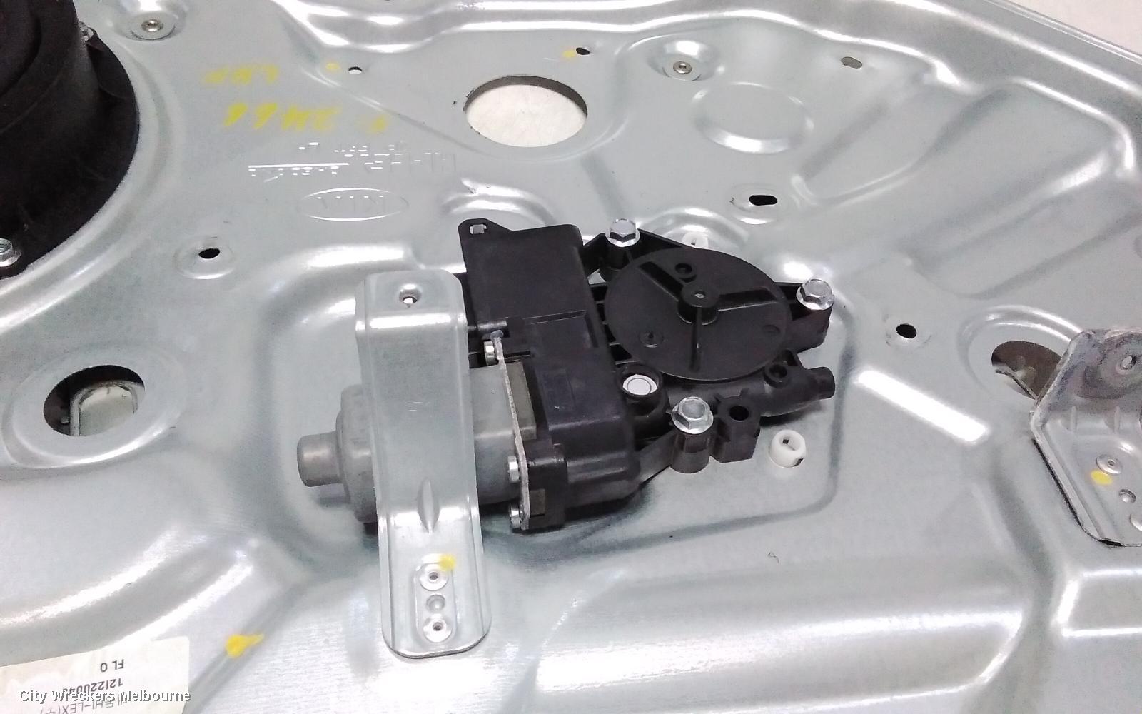 KIA SORENTO LEFT FRONT WINDOW REG/MOTOR, XM, WINDOW MOTOR AND REGULATOR, 10/2012 - 12/2014